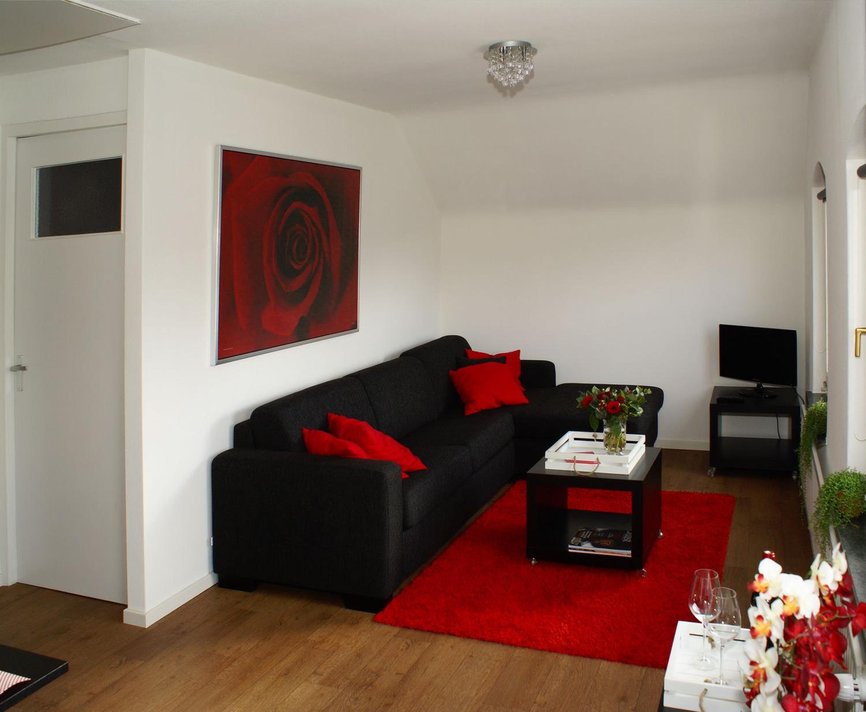 Apartment photo 3