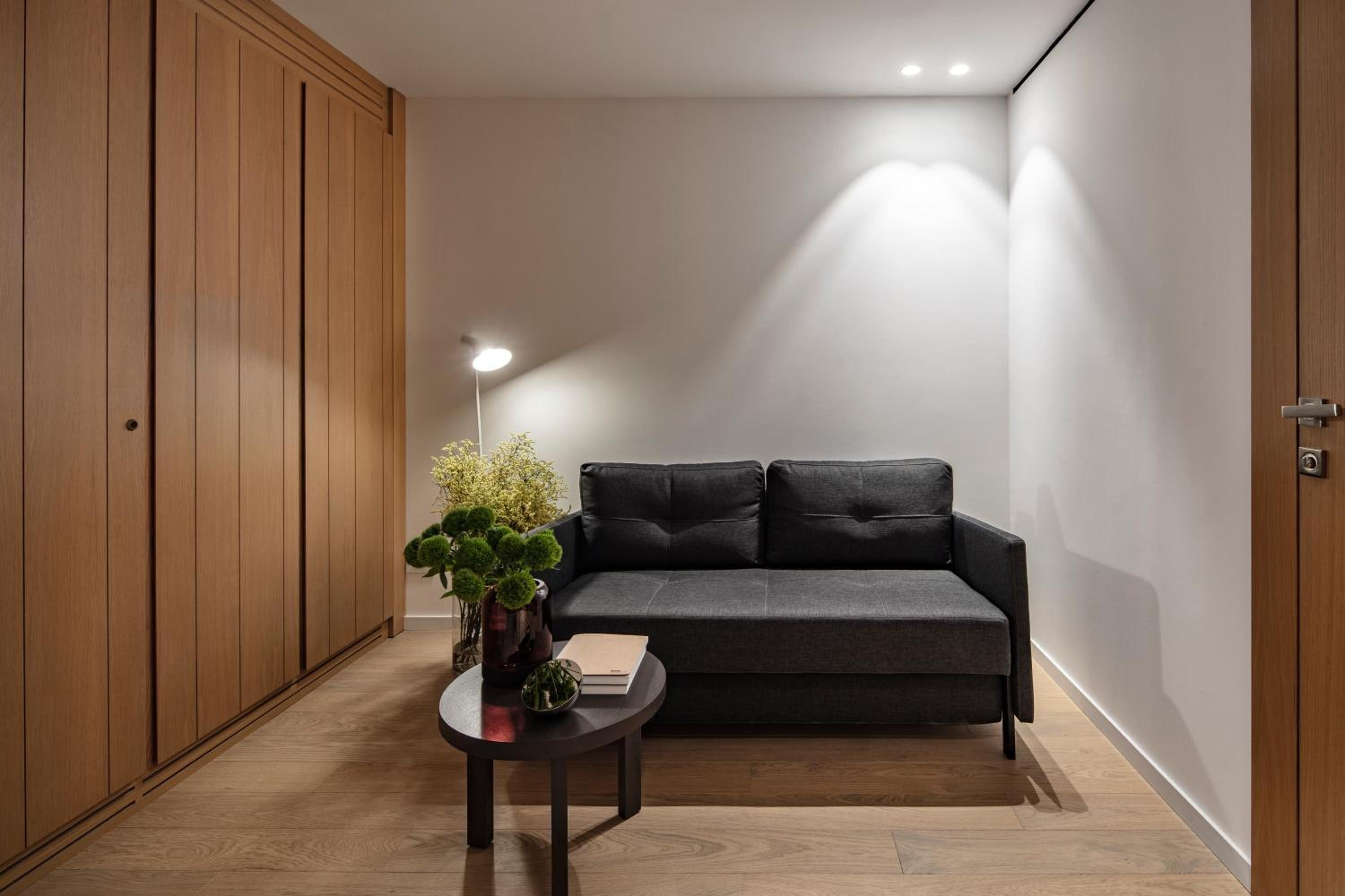 Family Suite (2 adults+ 2 child)