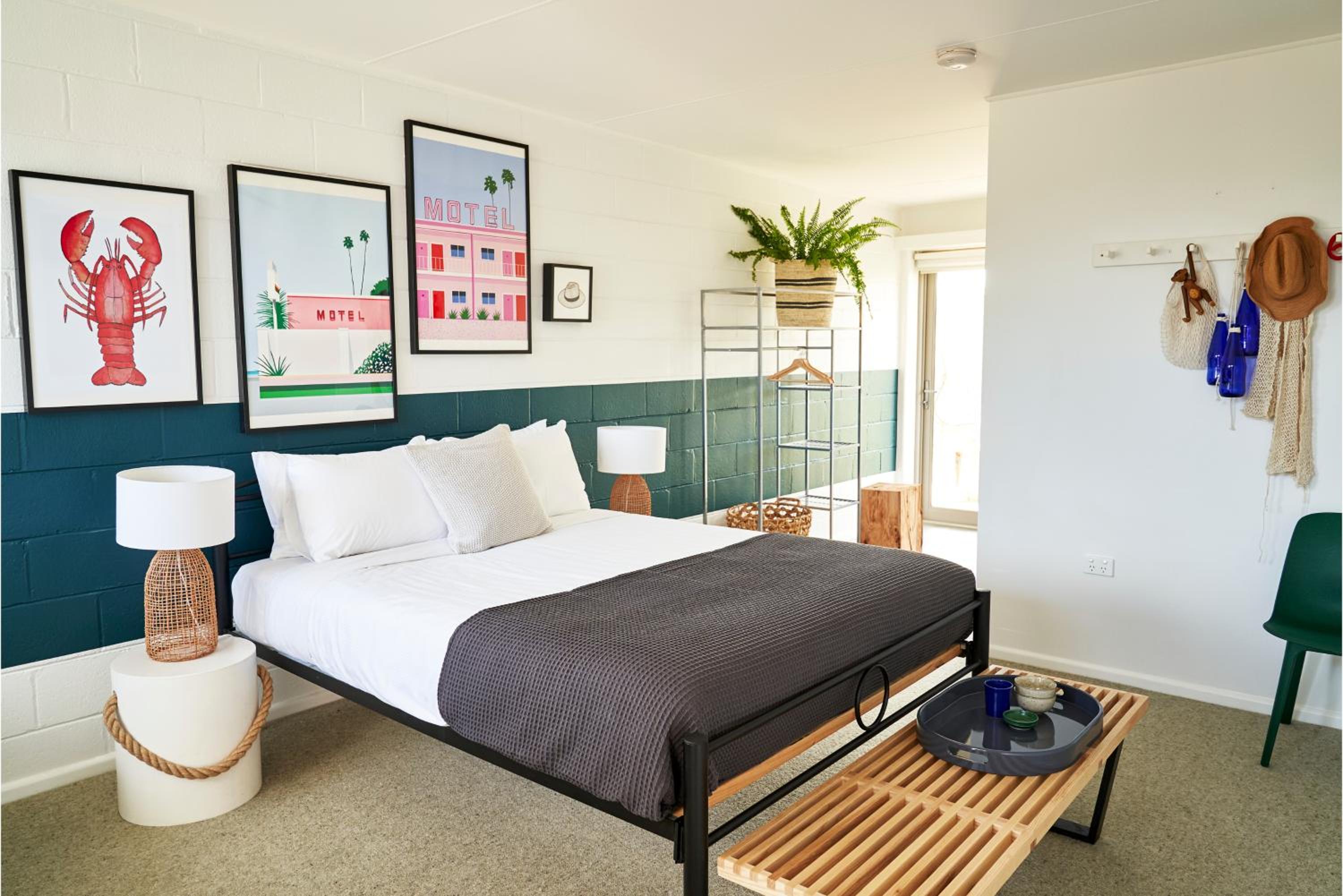 Deluxe Queen Room - Photo 3