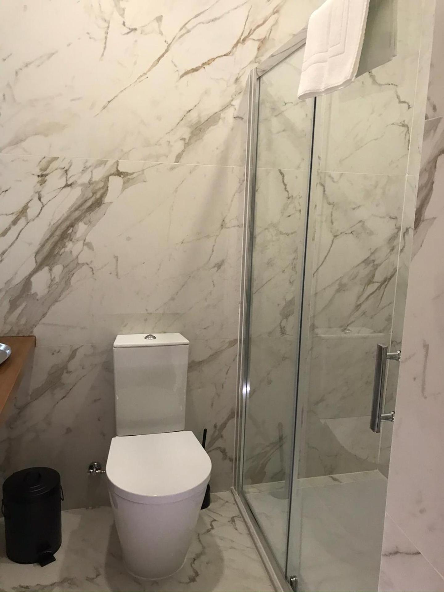 Double or Twin Room - Photo 2