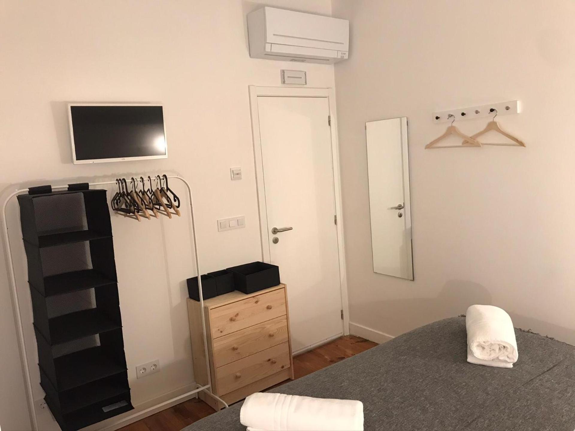 Double or Twin Room - Photo 3