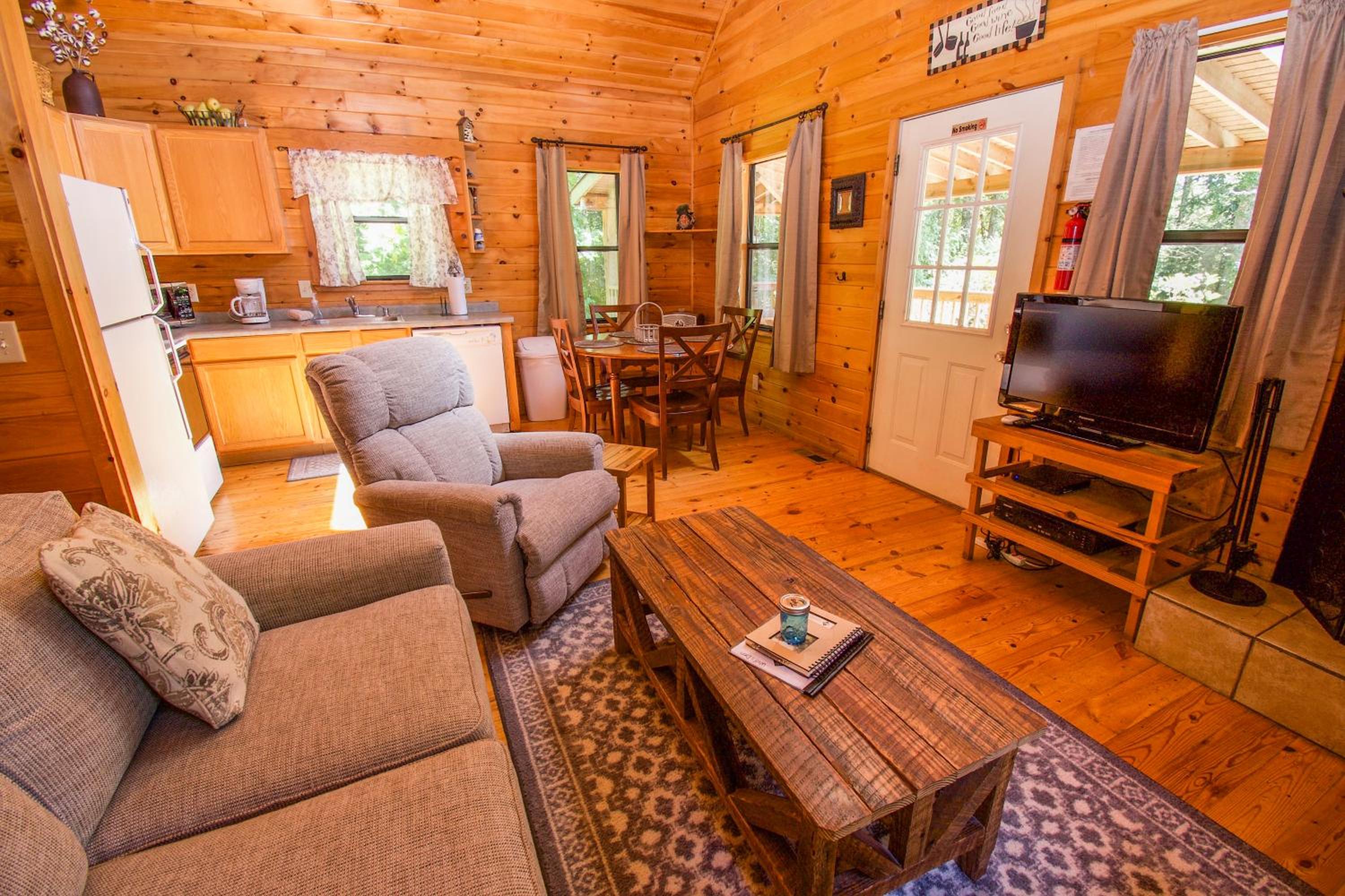 Two-Bedroom House (Wolfs Den) photo 1