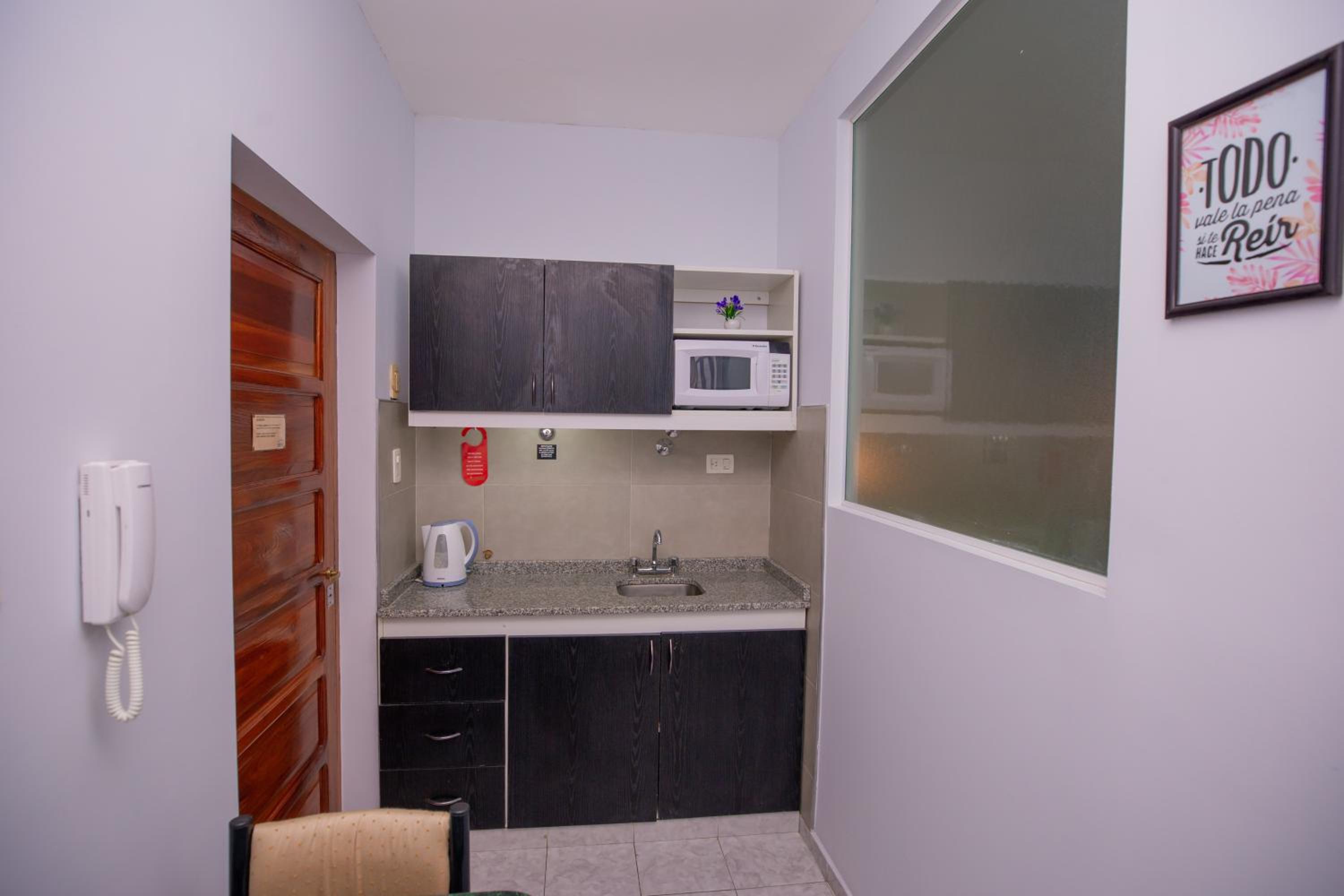 Apartment photo 3