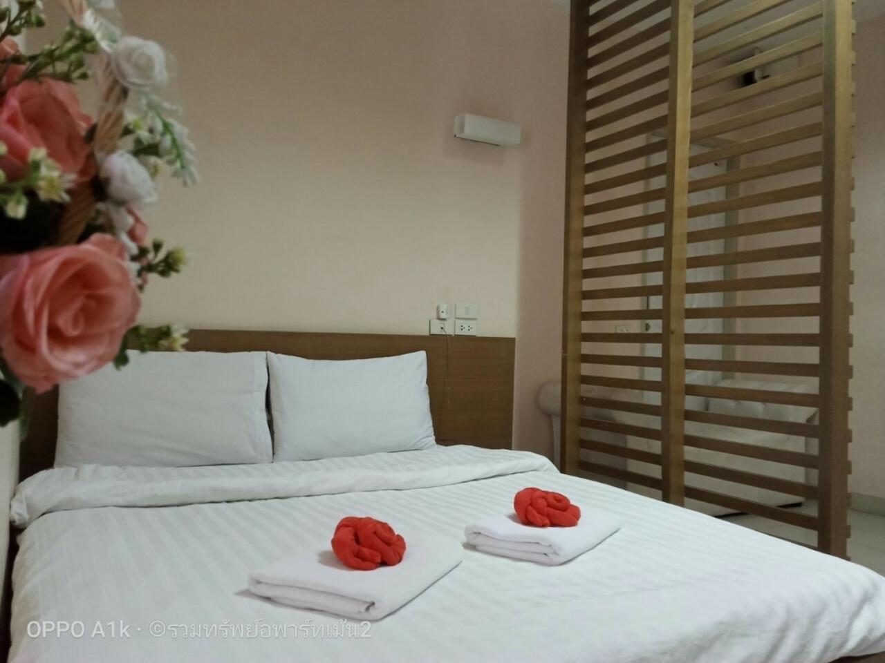 Deluxe Queen Room - Photo 29