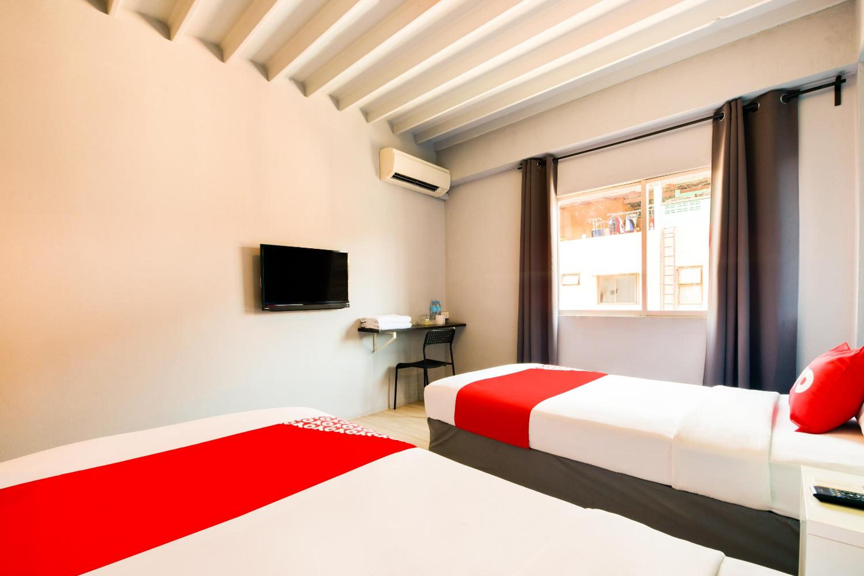 Superior Twin Room - Photo 8