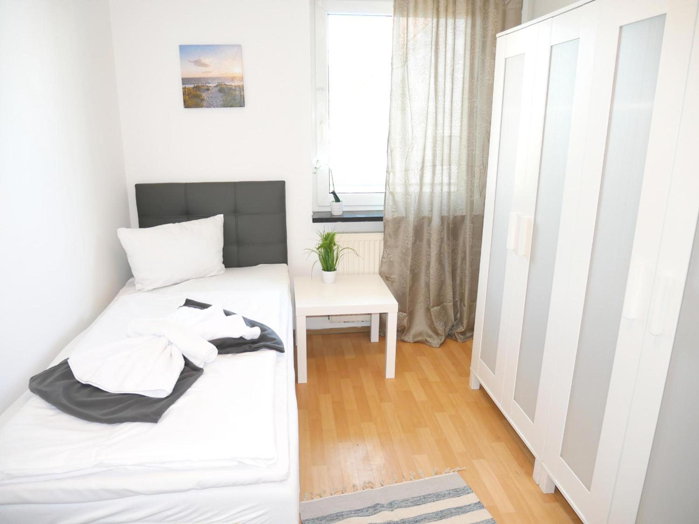 Three-Bedroom Apartment photo 2
