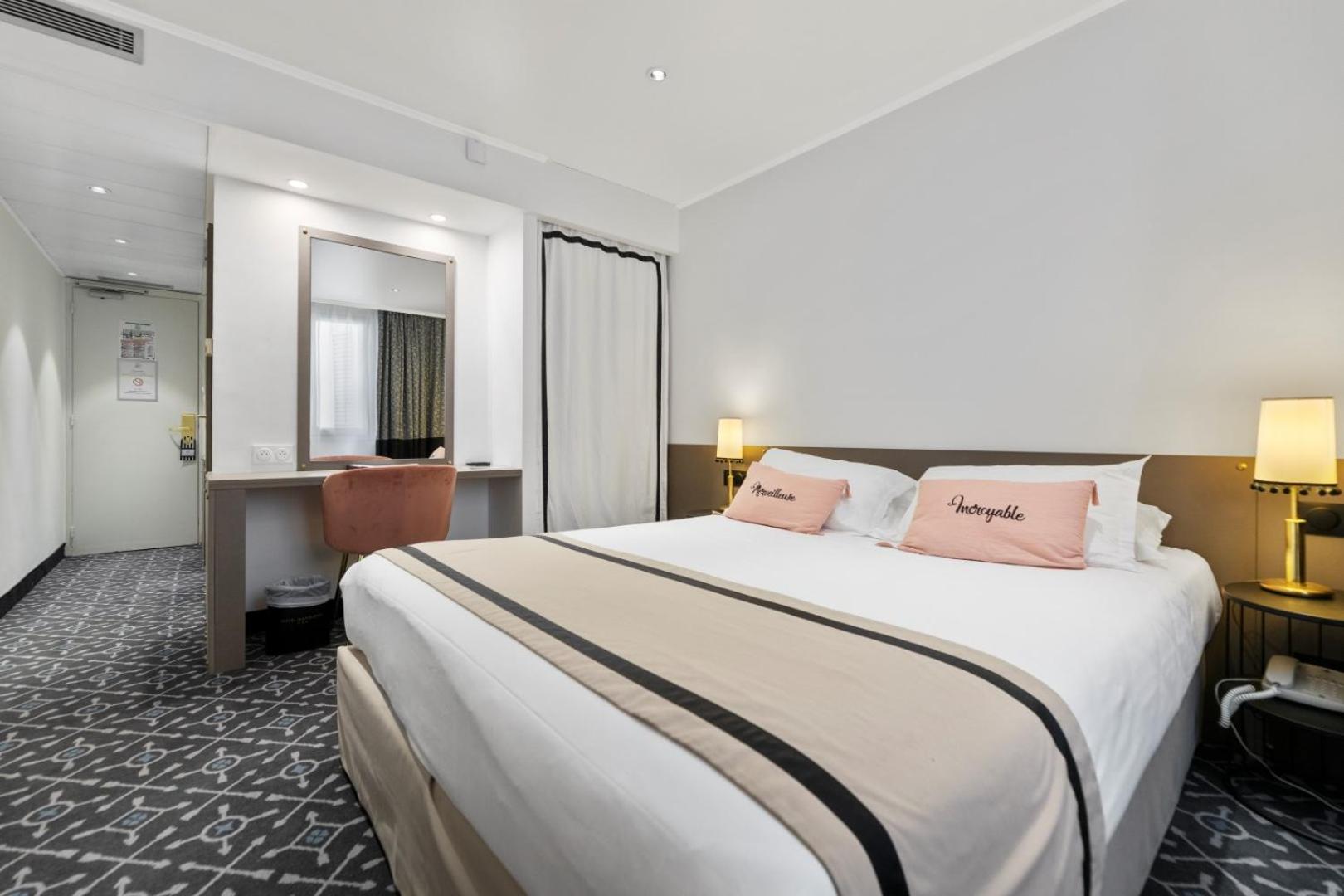 Double Room - Photo 8
