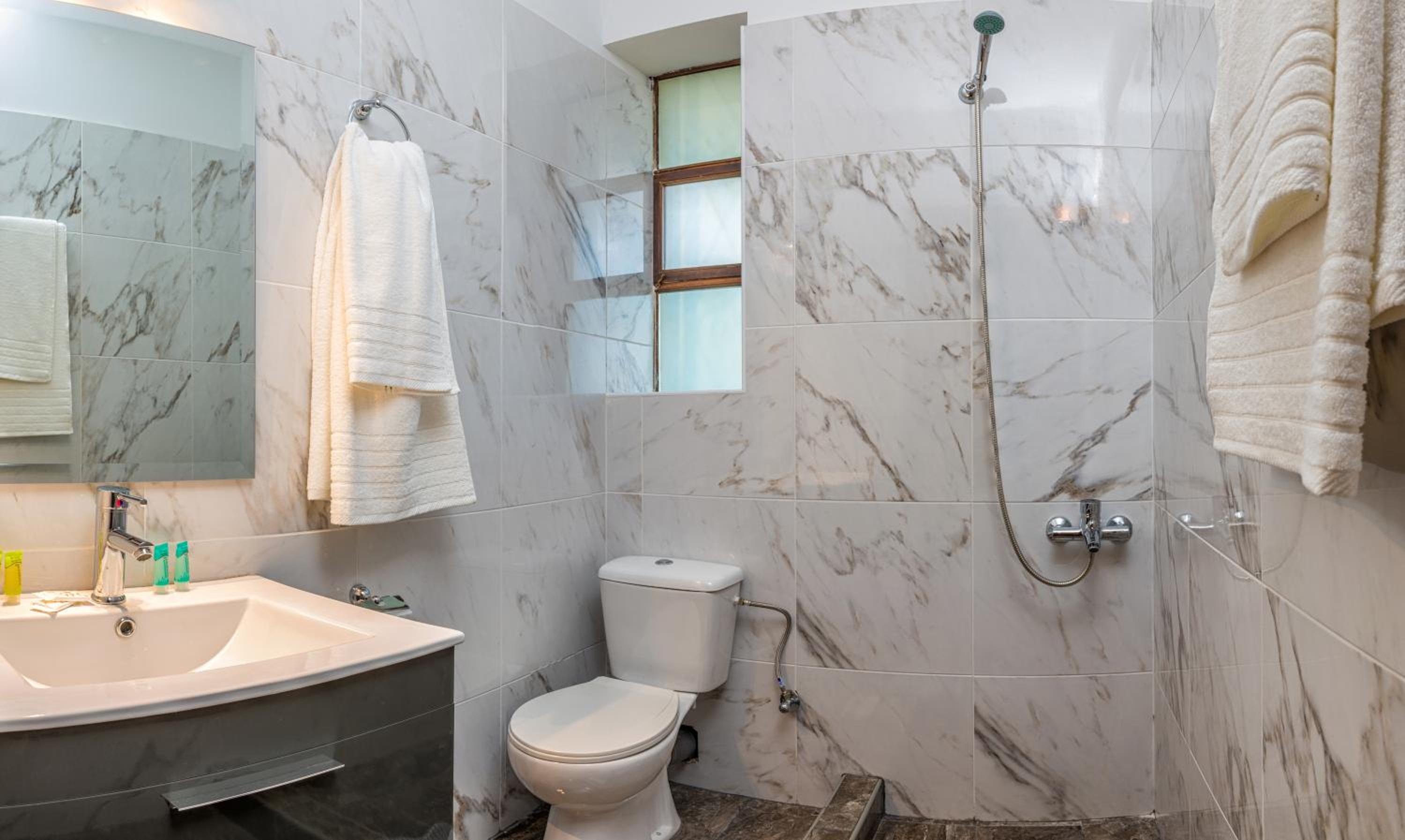 Junior Suite with Sea View photo 2