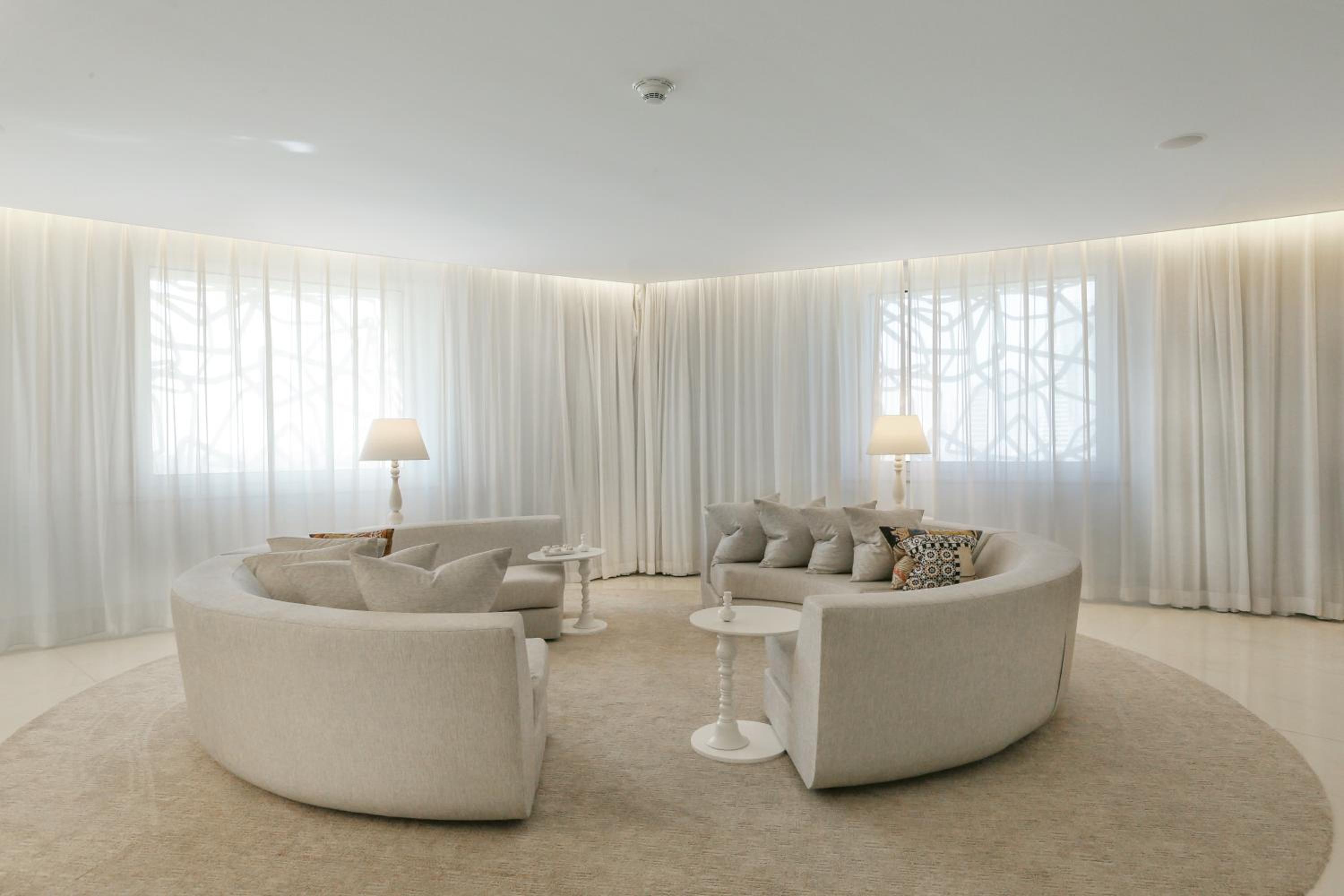 Deluxe Loft Suite