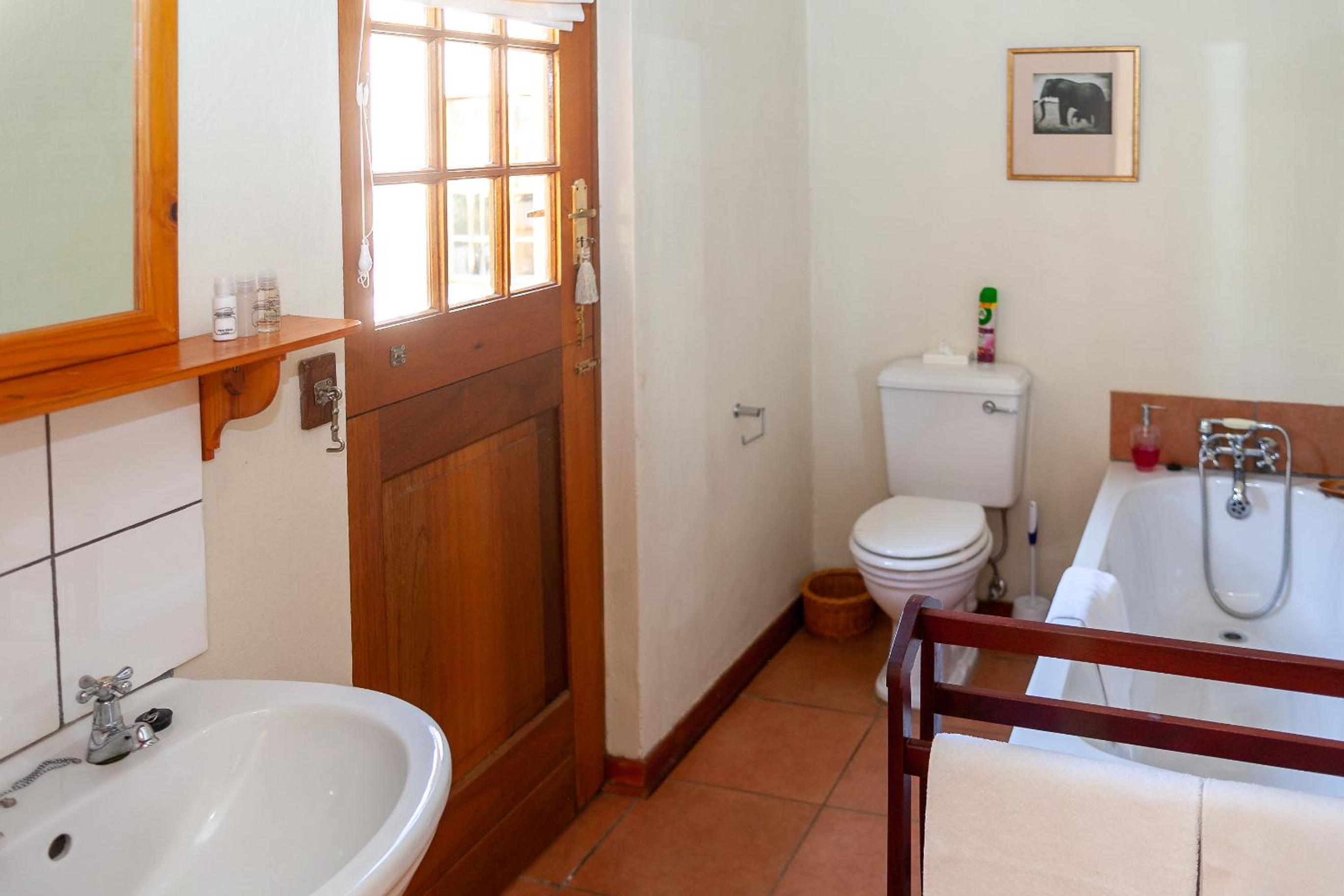 Standard Double Room photo 3