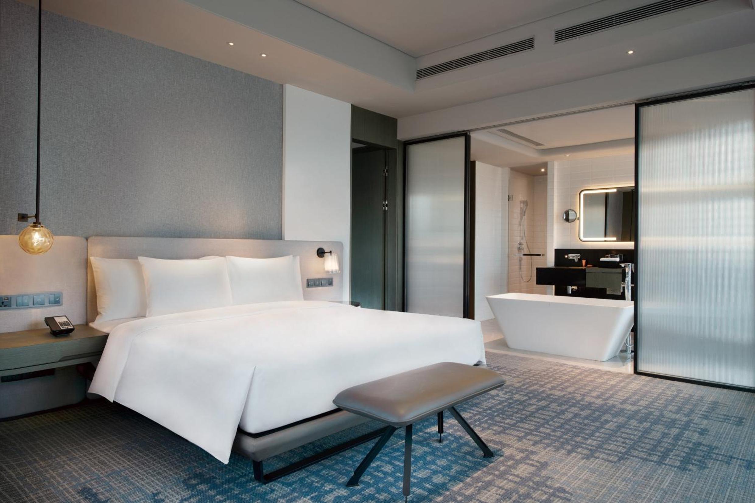 One-Bedroom Suite - Photo 1