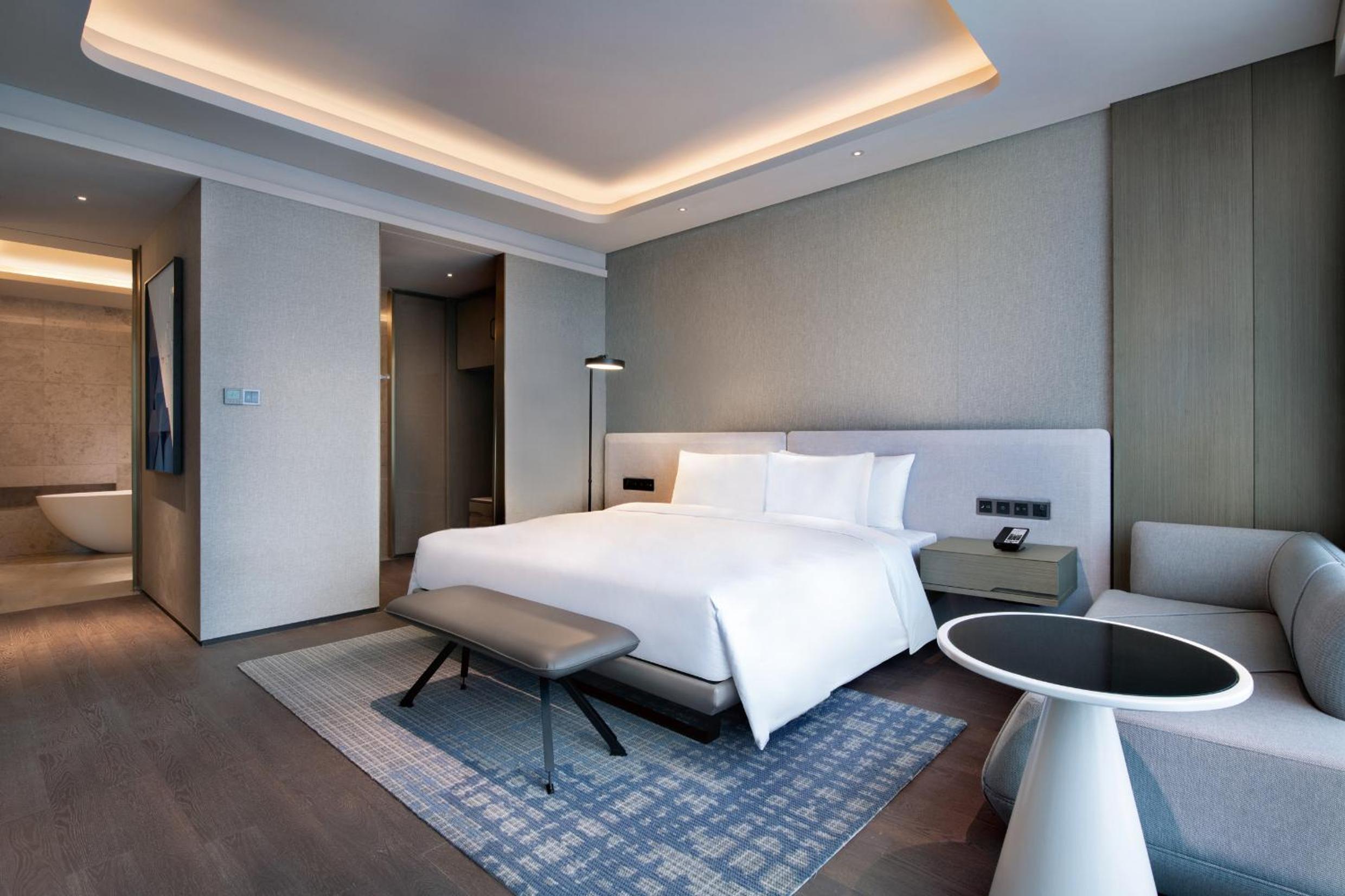 Premium Room - Photo 4
