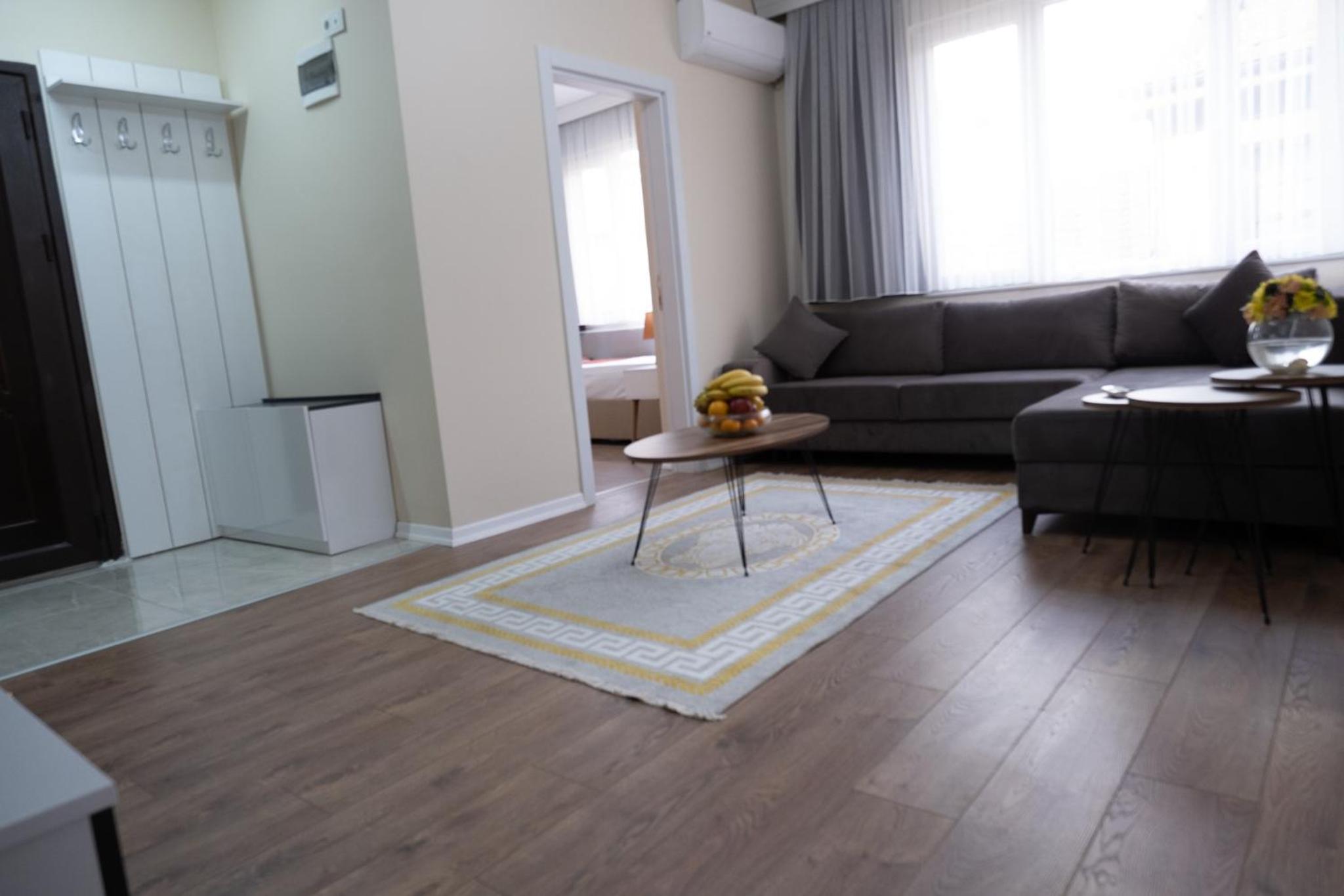 Three-Bedroom Apartment - Photo 5