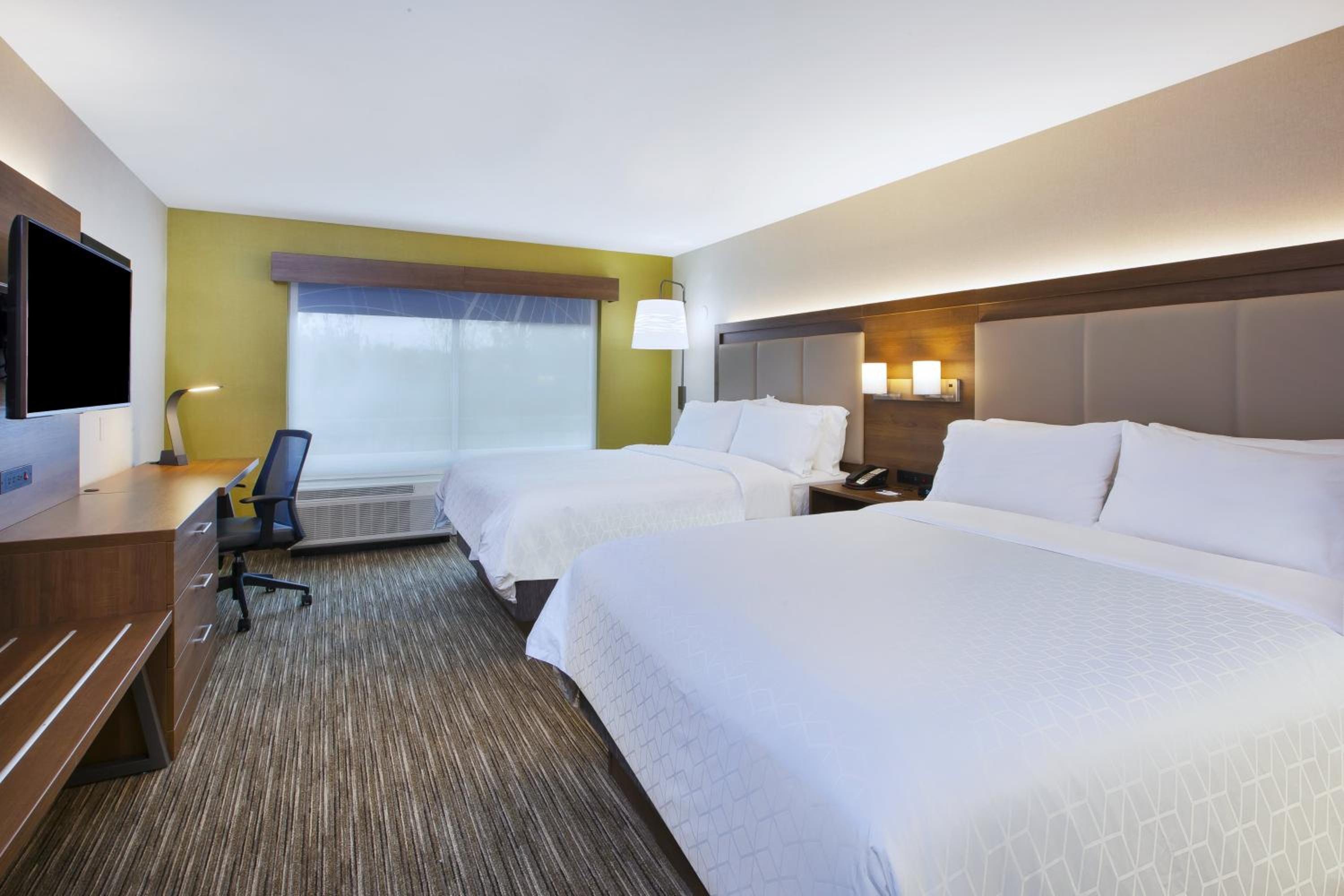 Standard Queen Room - High Floor/Communications Access