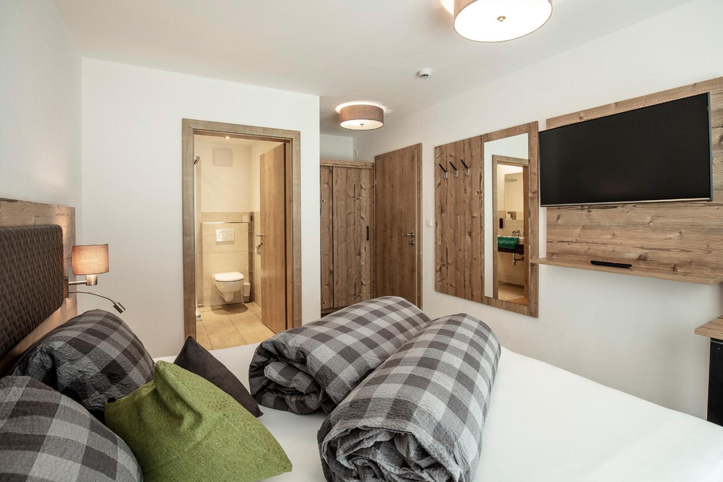 Two-Bedroom Apartment with Terrace