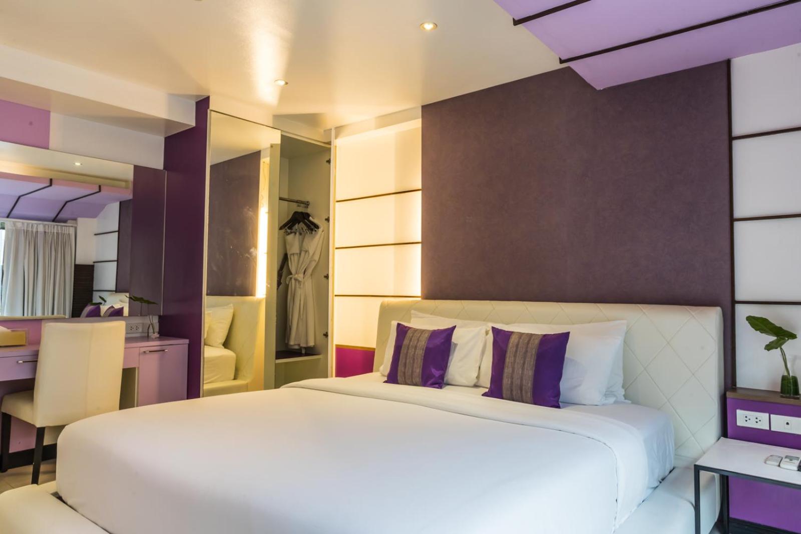 Two-Bedroom Suite - Photo 3