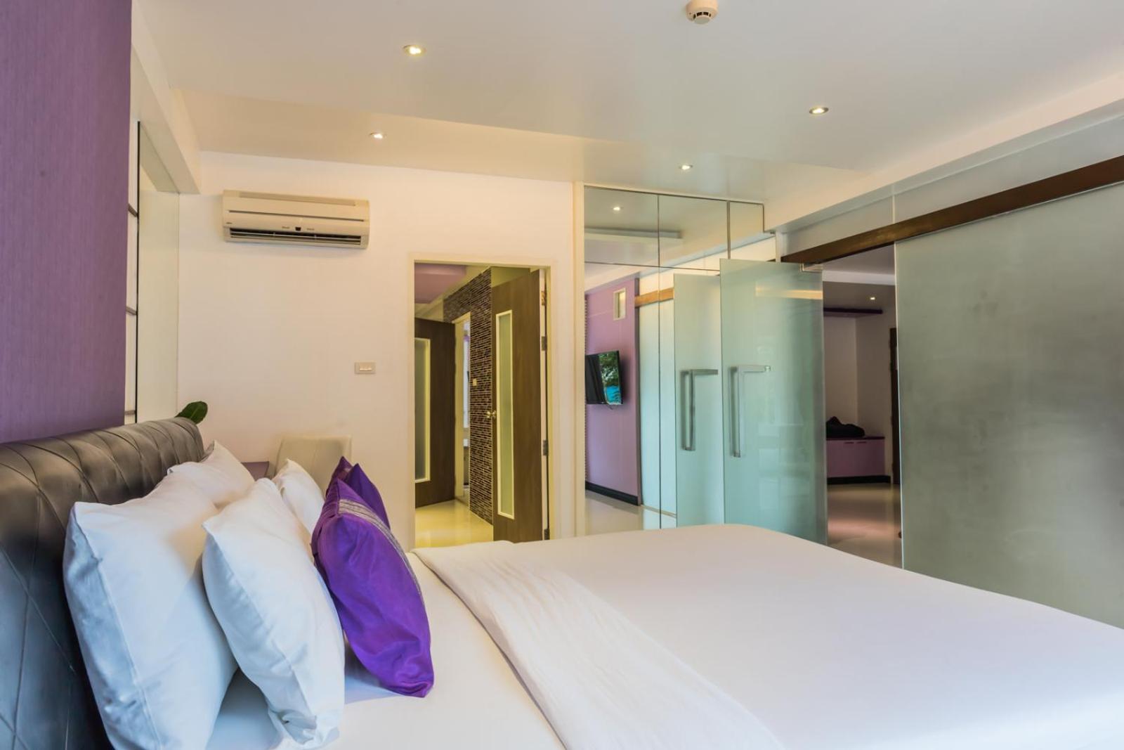 Two-Bedroom Suite - Photo 7