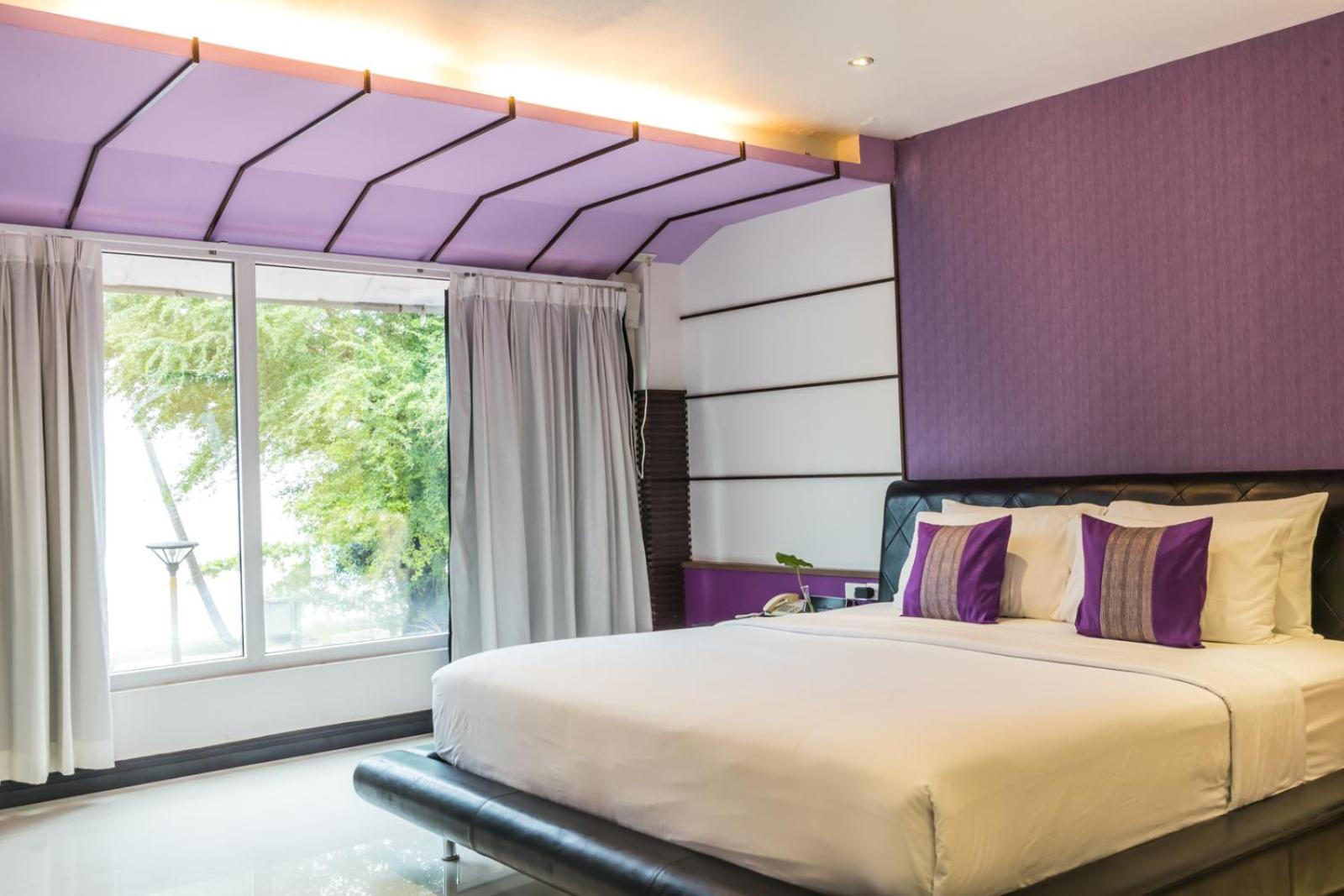 Two-Bedroom Suite - Photo 2