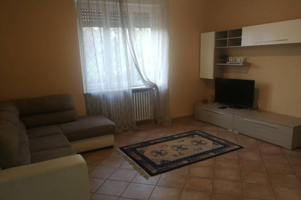 Three-Bedroom House - Photo 1