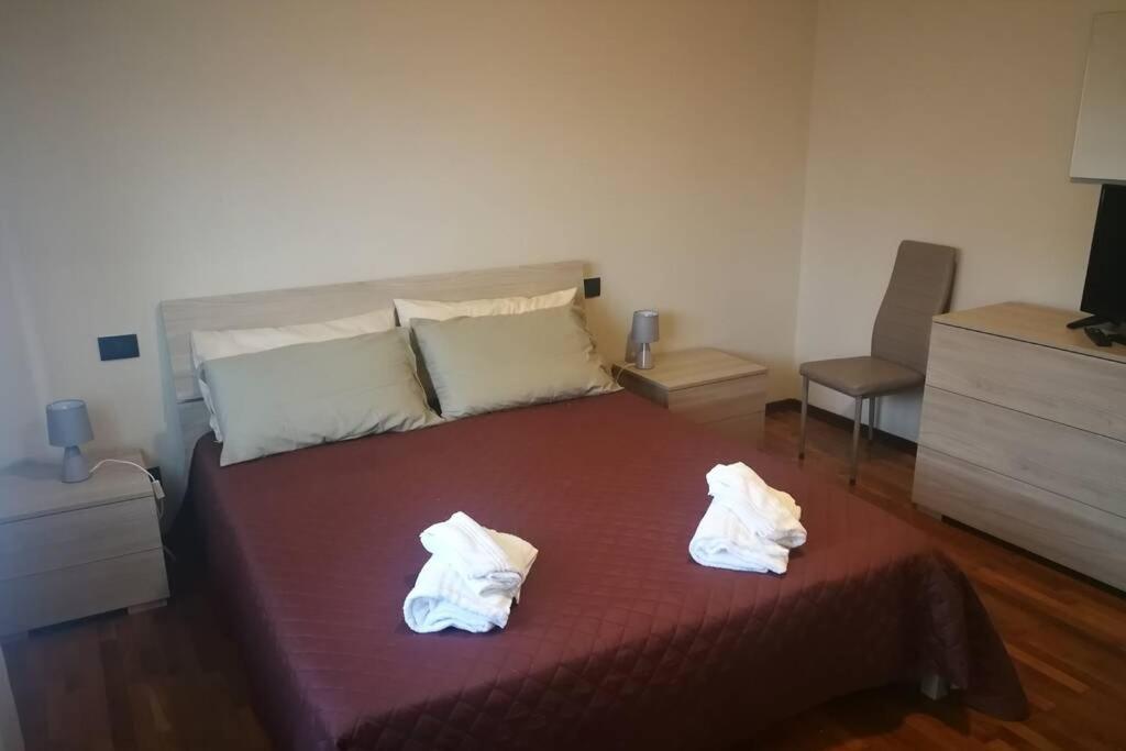 Three-Bedroom House - Photo 37