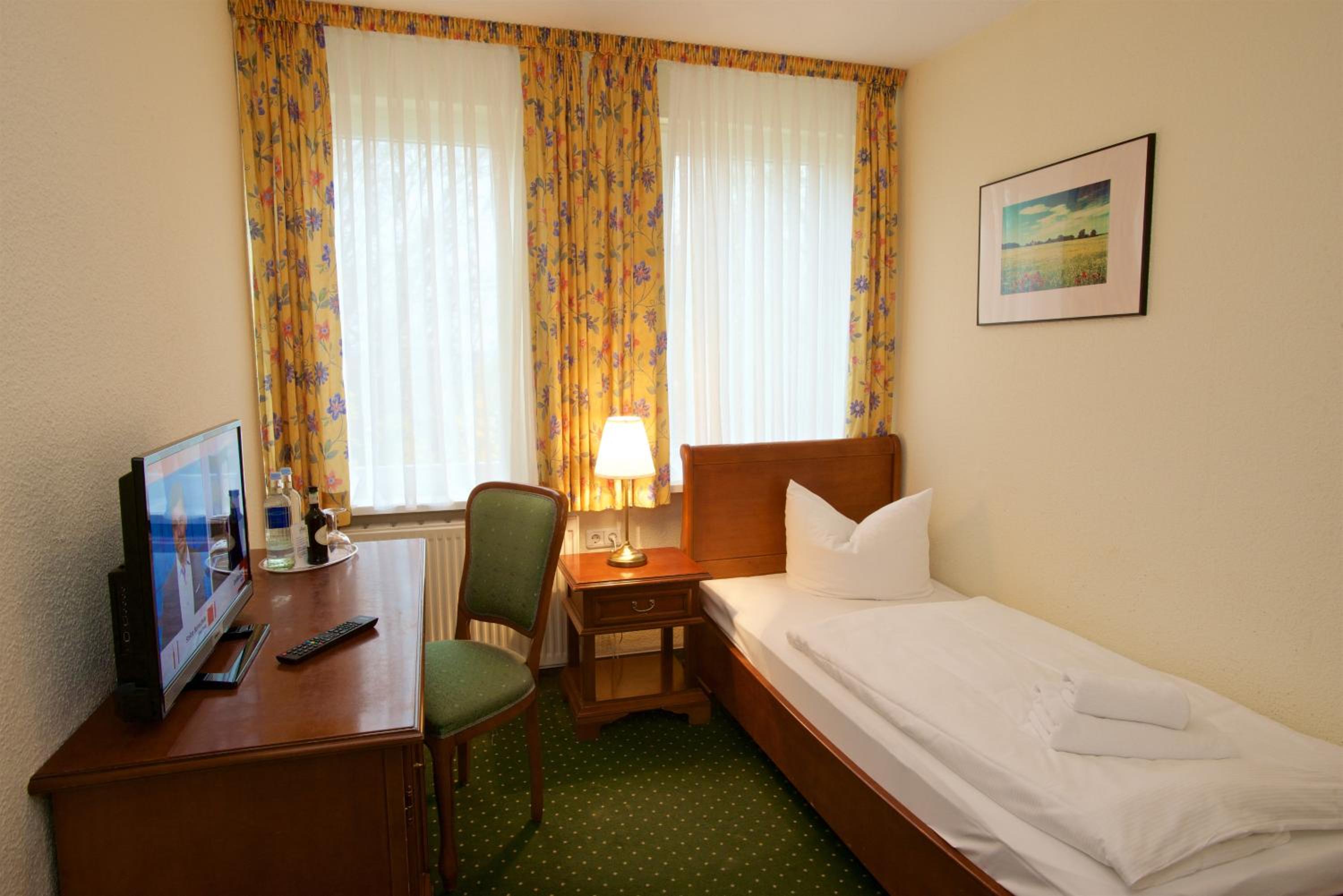 Large Single Room photo 1