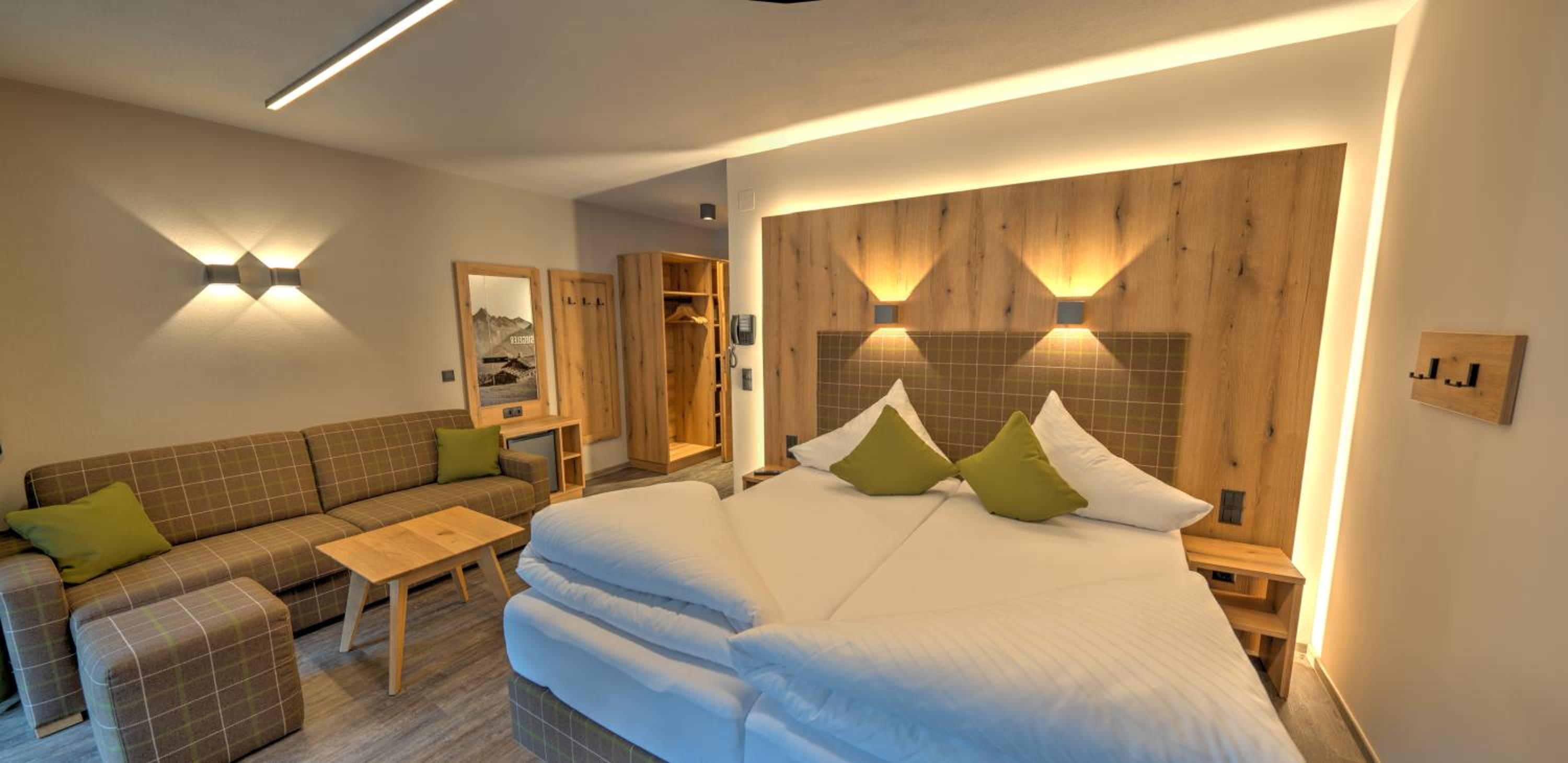 Superior Double Room with Balcony 36m2