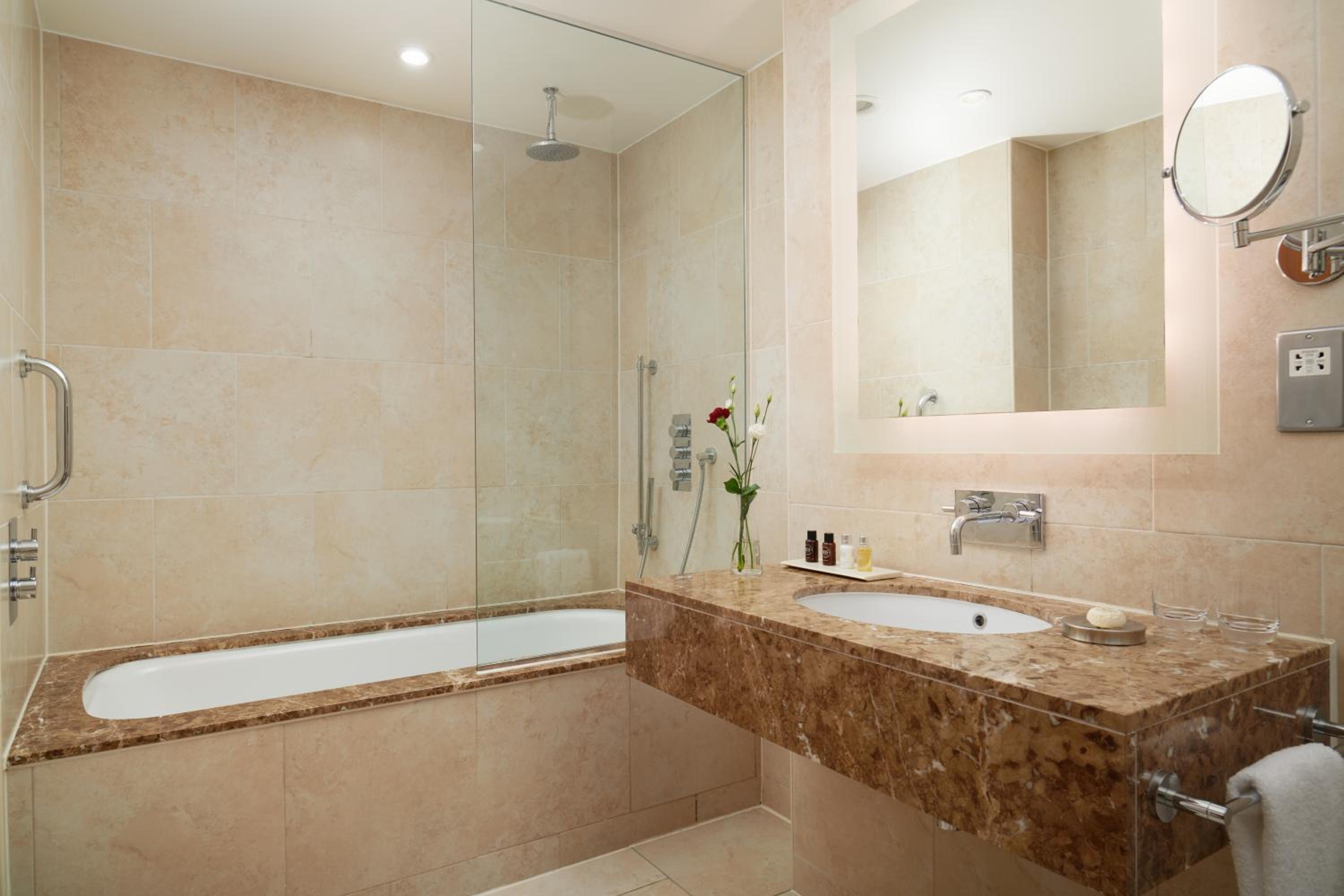 Classic Double Room - Photo 3