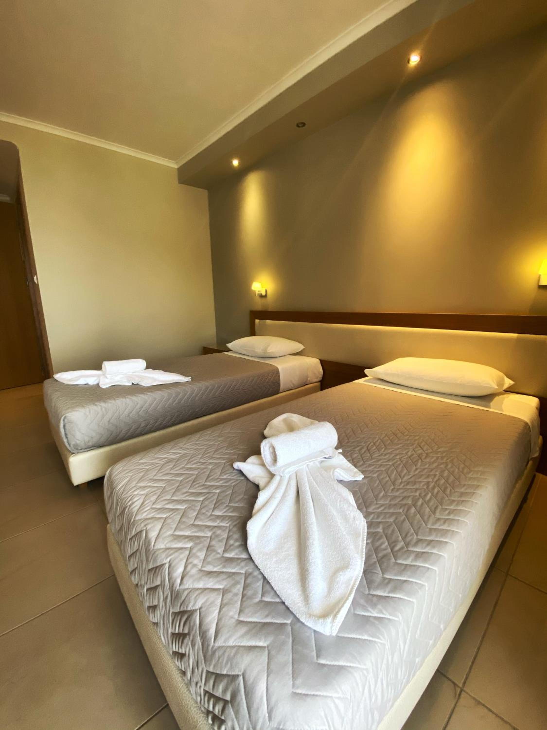 Twin Room with Sea View photo 1