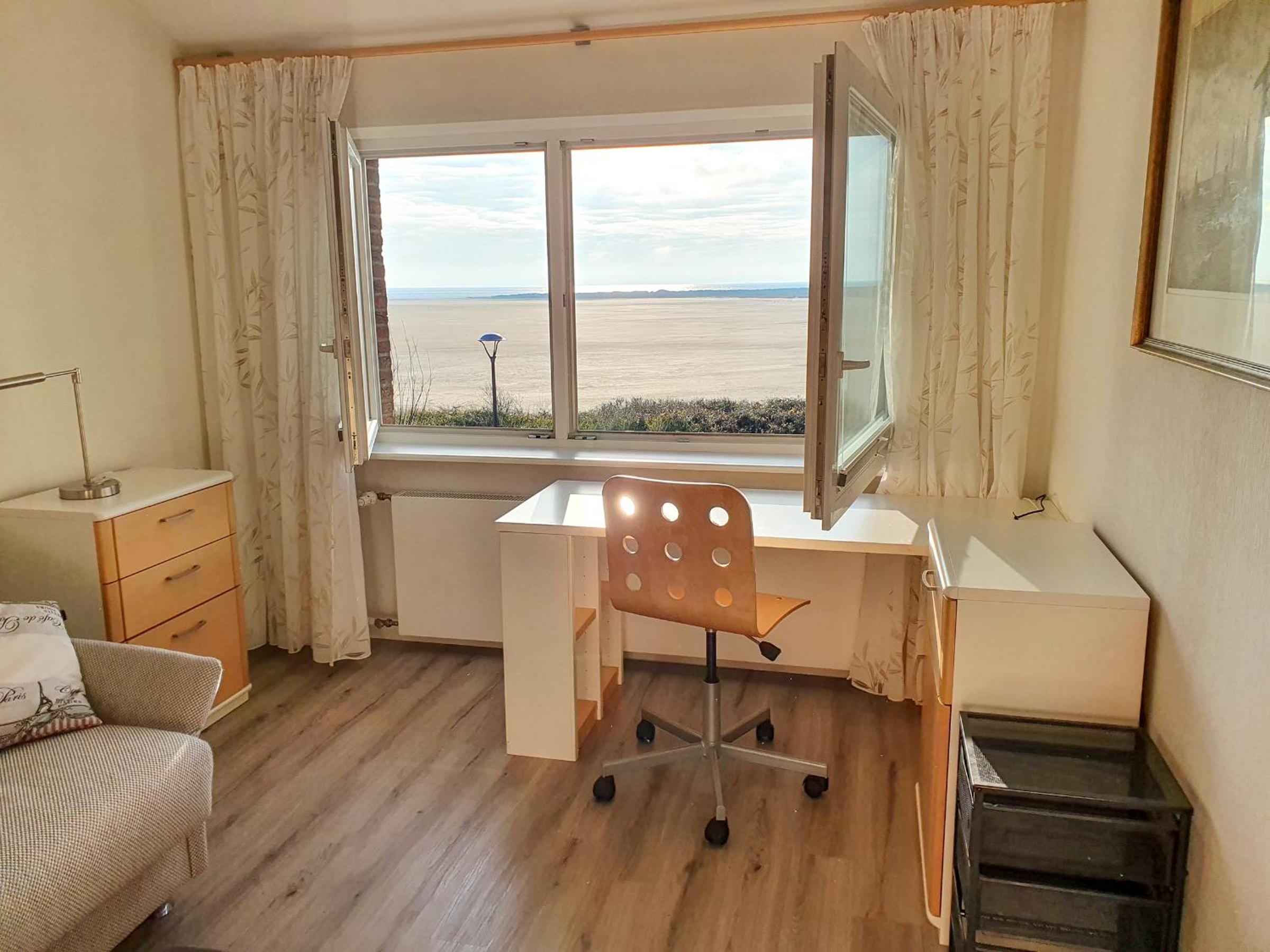 Apartment with Sea View photo 3