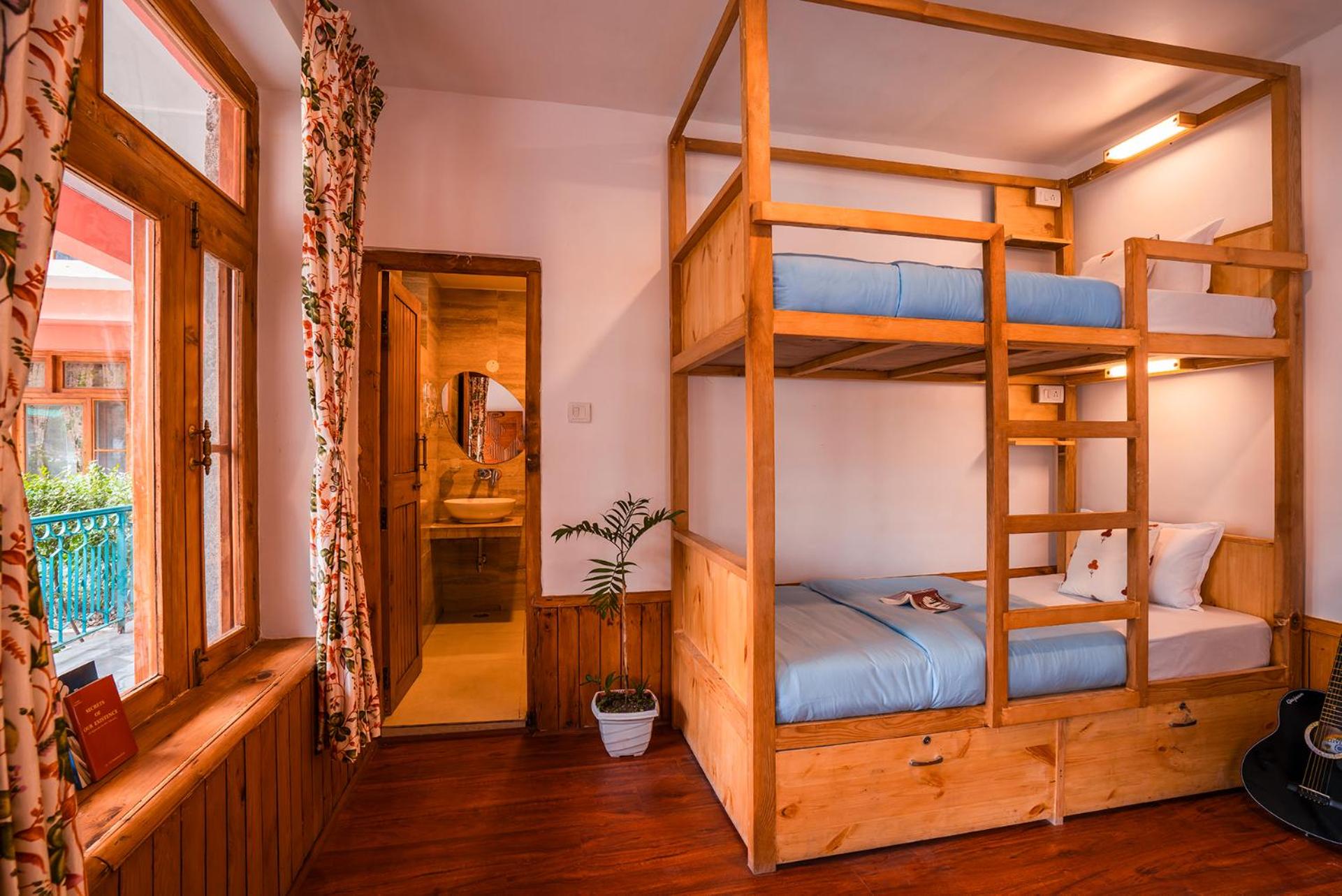 Quadruple Room - Photo 1