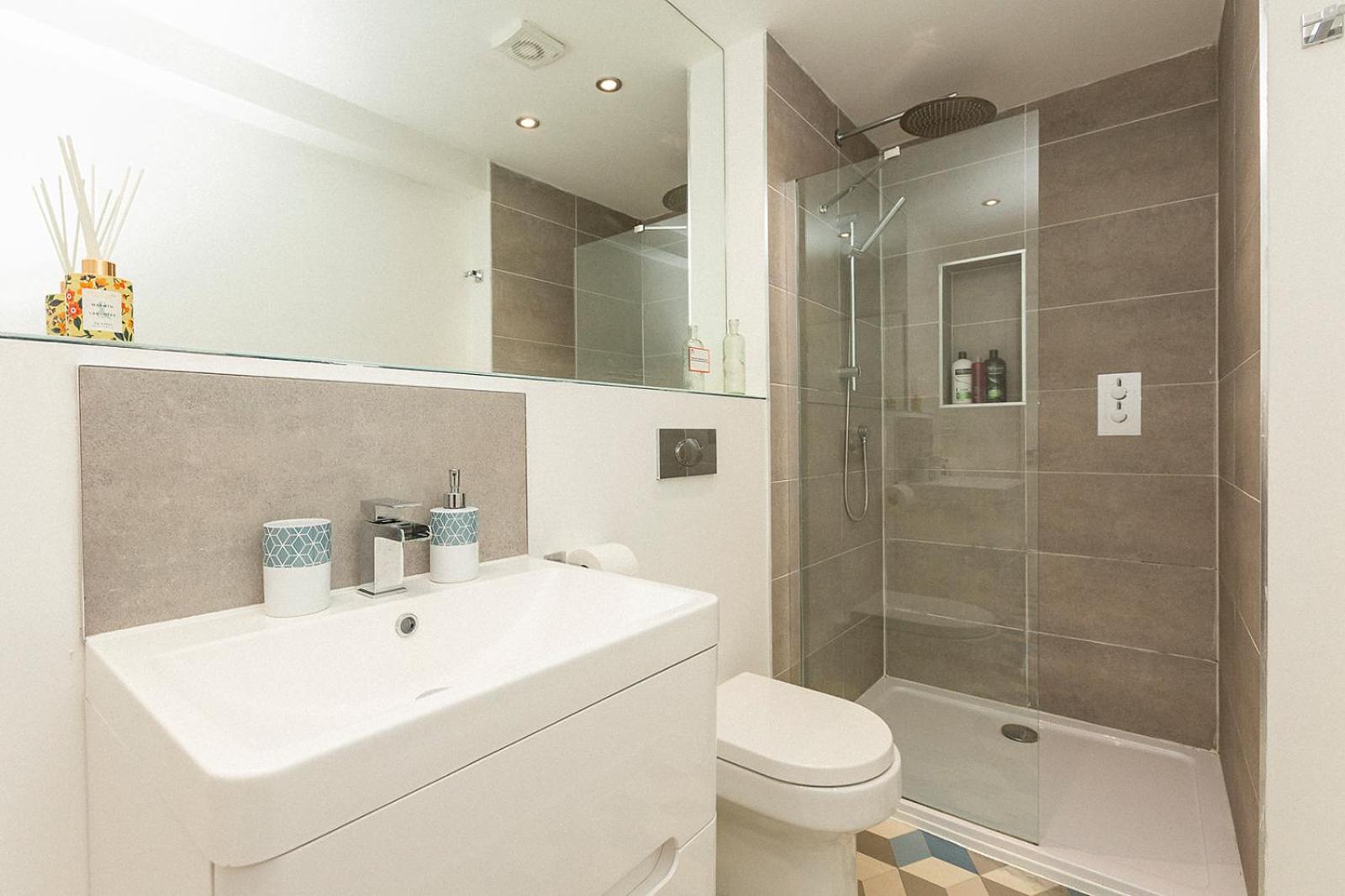 Two-Bedroom Apartment - Photo 26