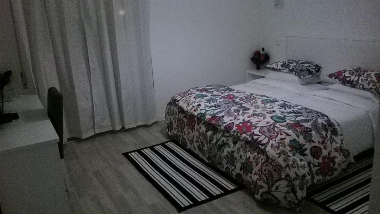 Superior Double or Twin Room - Photo 10
