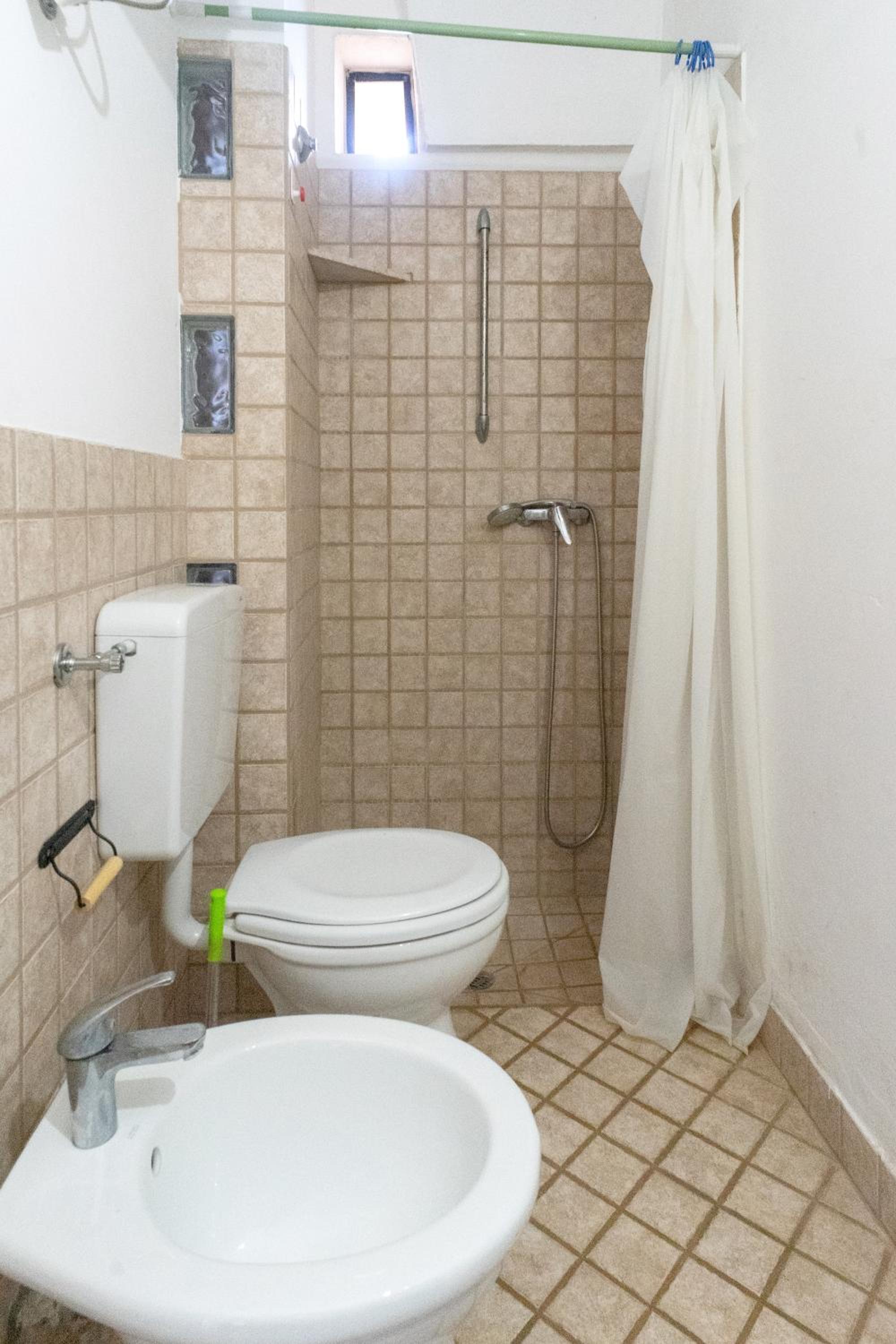 Studio (2 Adults) photo 2