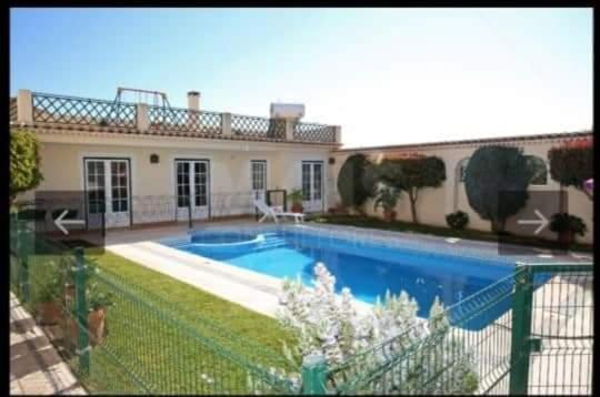 Suite with Pool View - Photo 2
