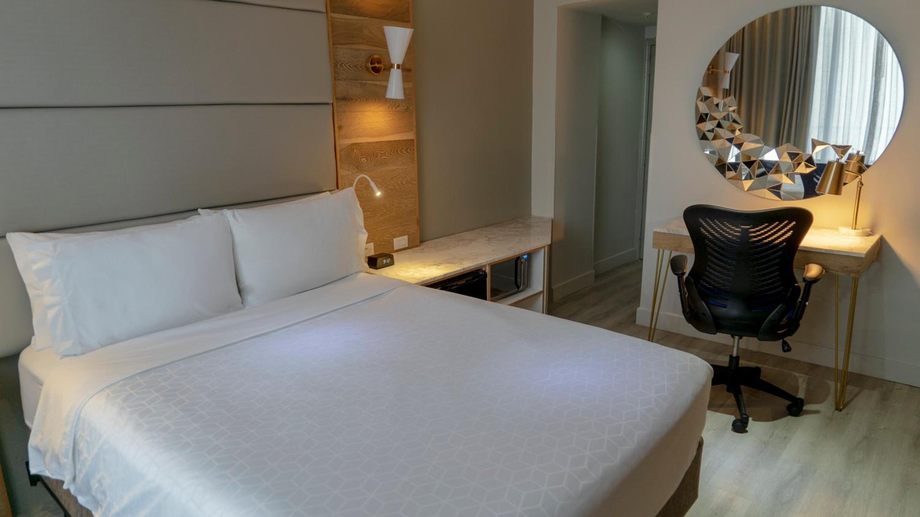 Standard King Room
