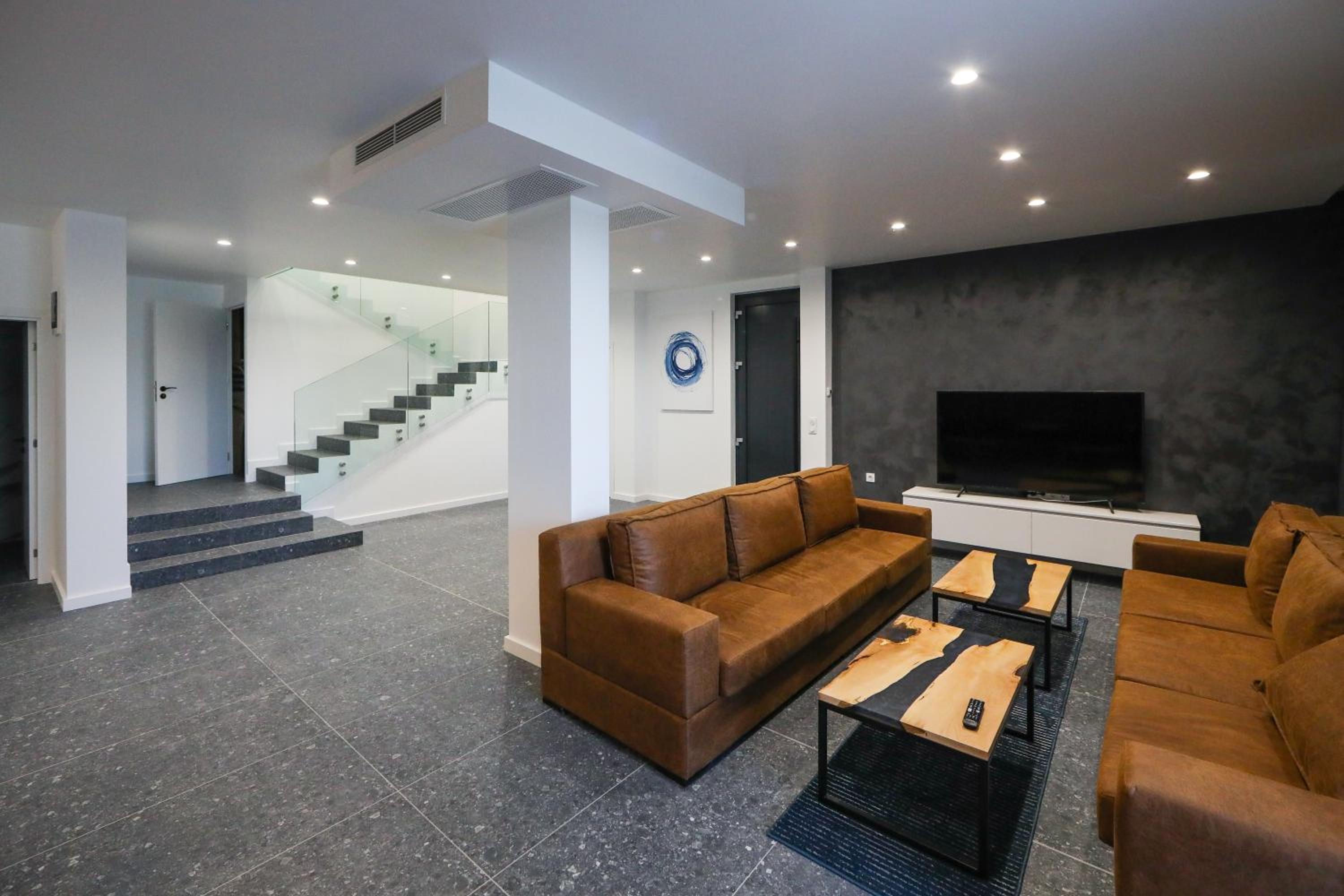 Villa photo 2