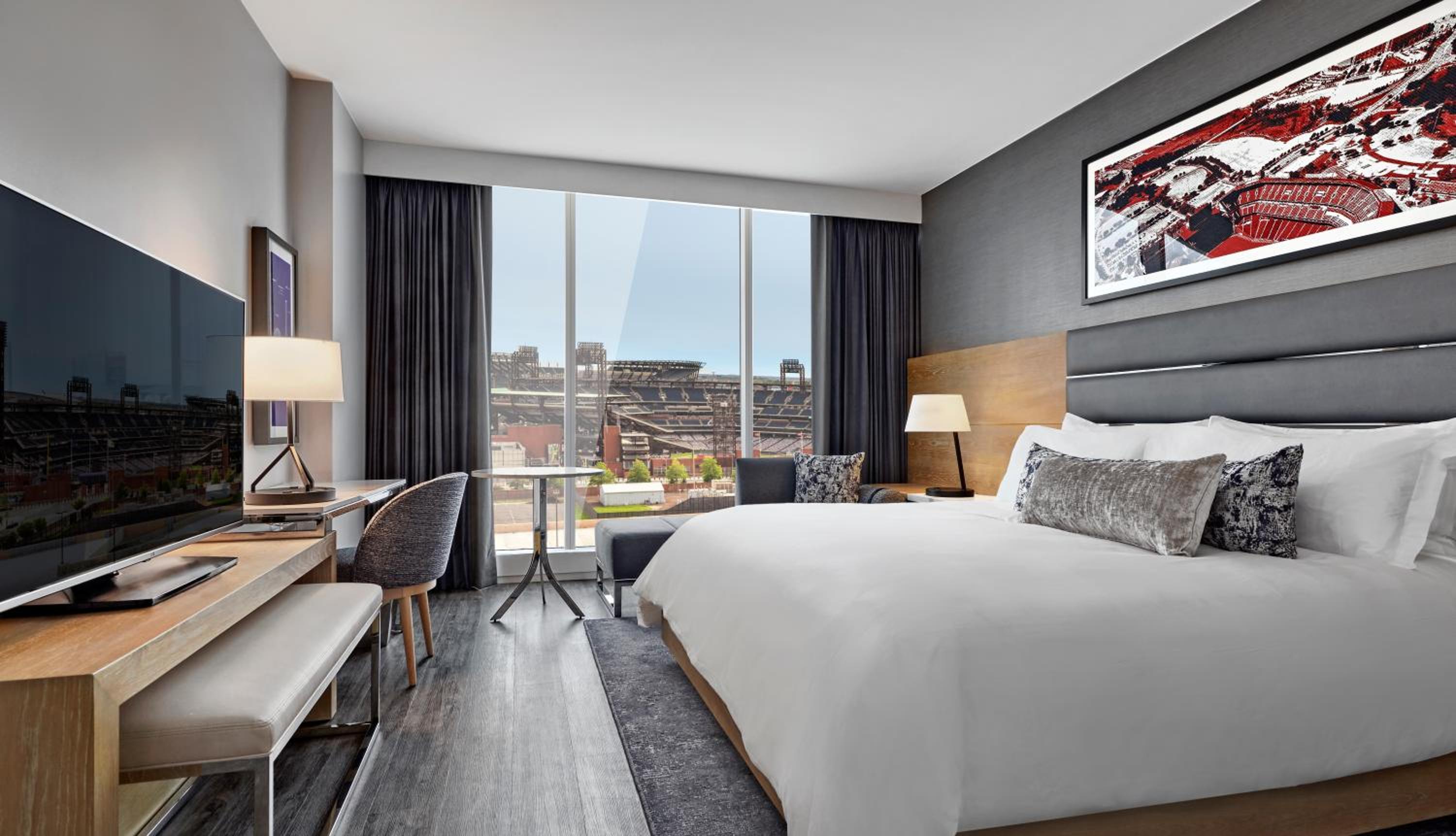 Deluxe King Room - Photo 1