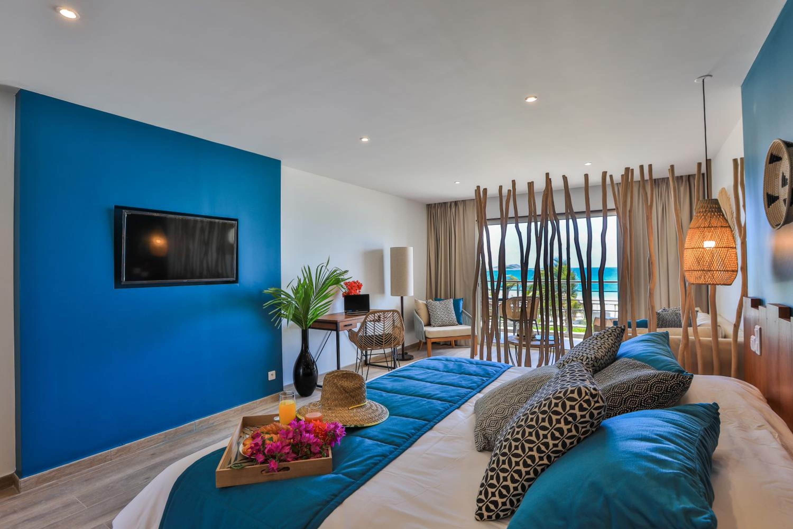 Ocean Deluxe Junior Suite - Photo 1