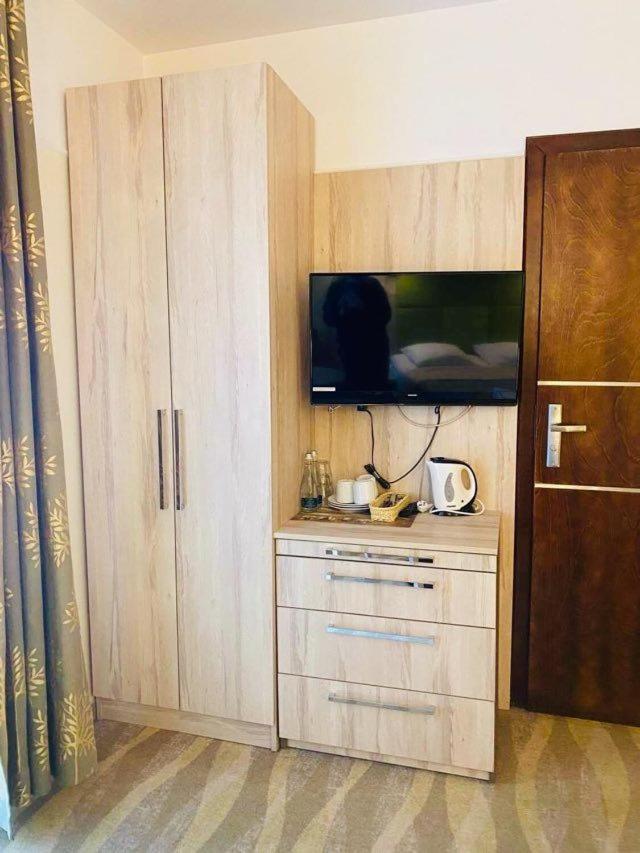 Triple Room with Terrace photo 2