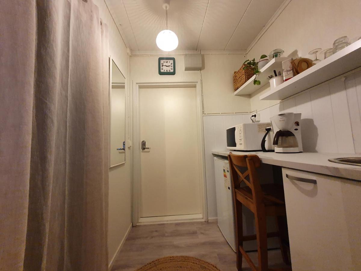 Twin Room with Shared Toilet