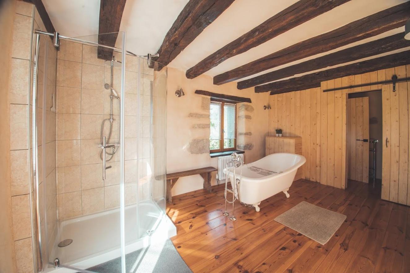 Family Room with Private Bathroom - Photo 6