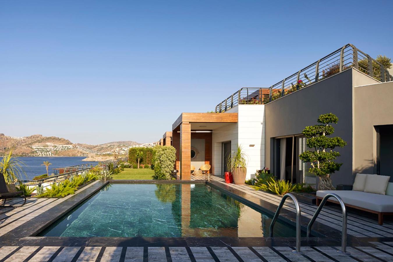 5 Bedroom Private Pool Villa with Sauna