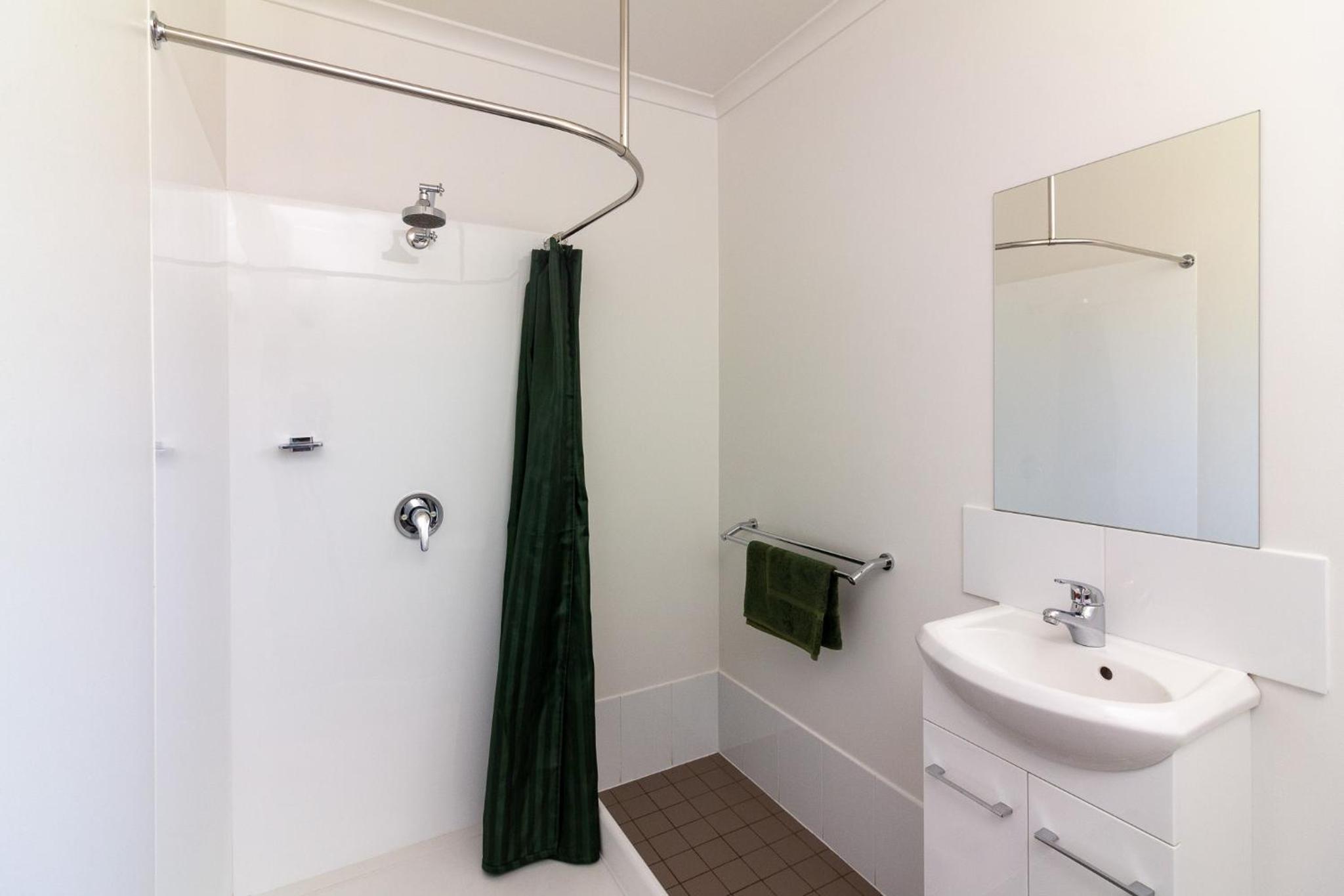 Standard Double or Twin Room - Photo 4