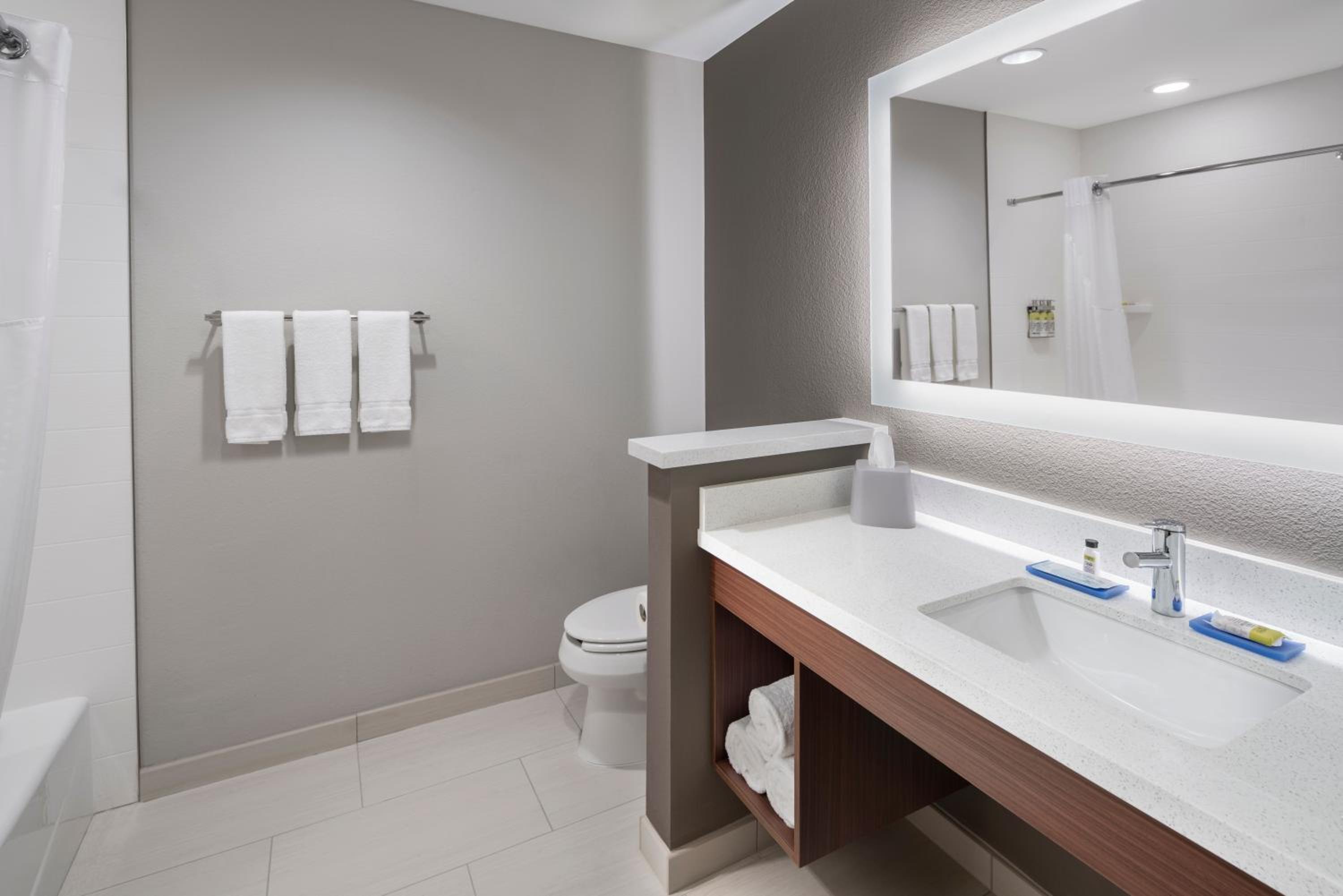 Standard Room - Photo 8
