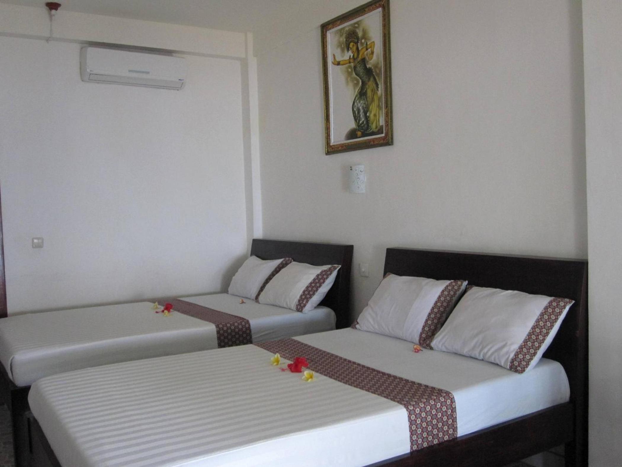 Standard Twin Room with Sea View