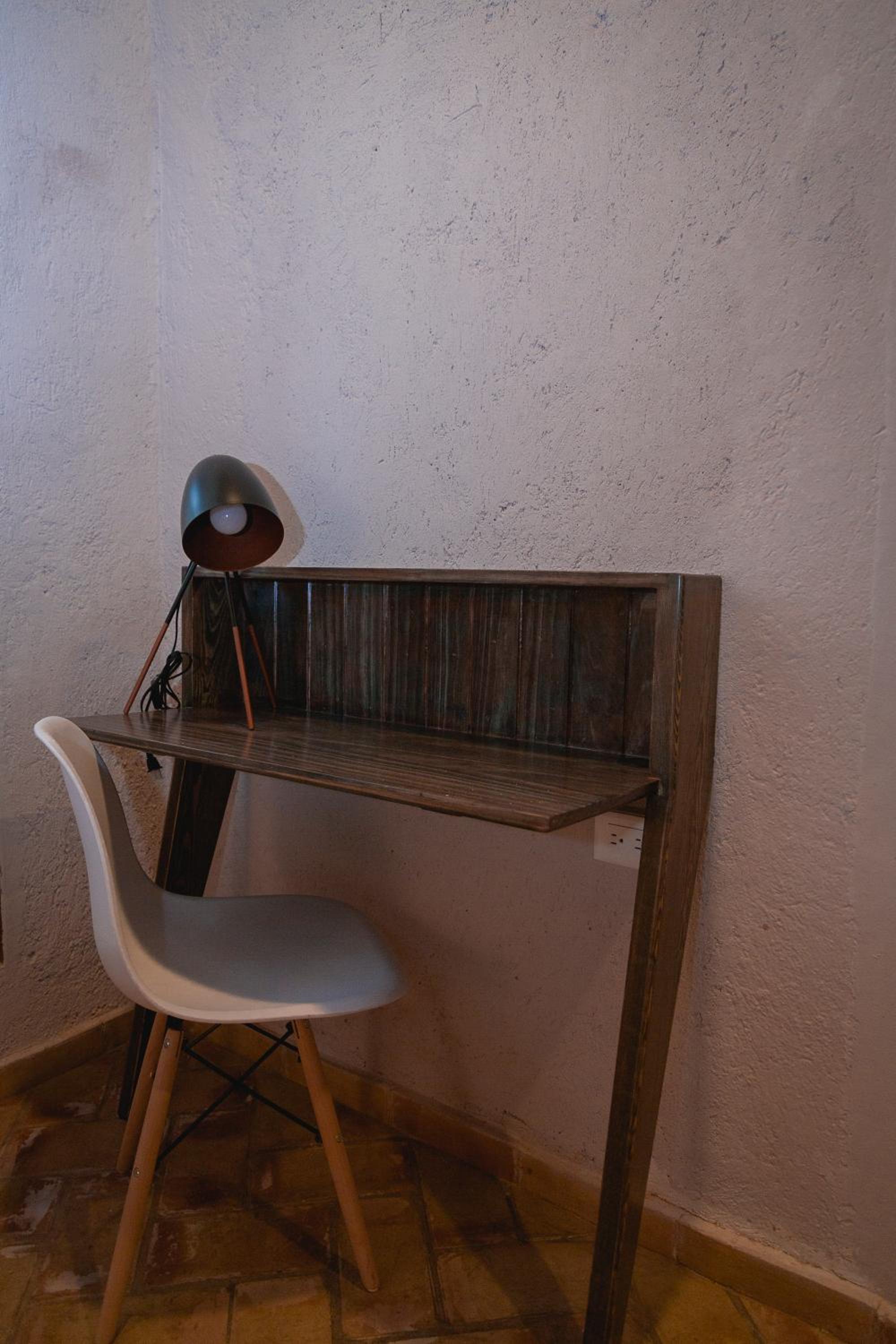 Suite - Photo 8