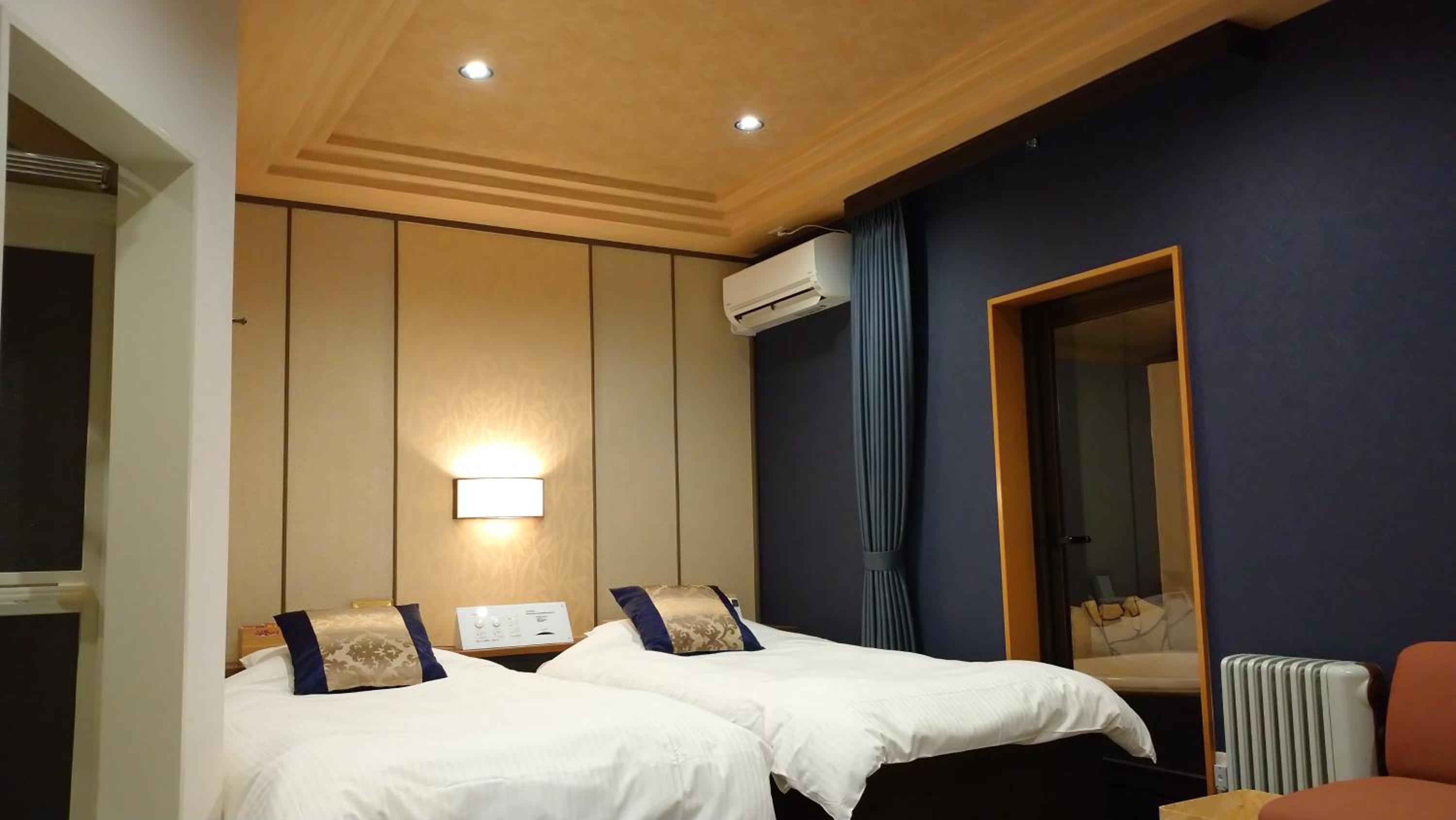 Twin Room with Open-Air Bath - Photo 1