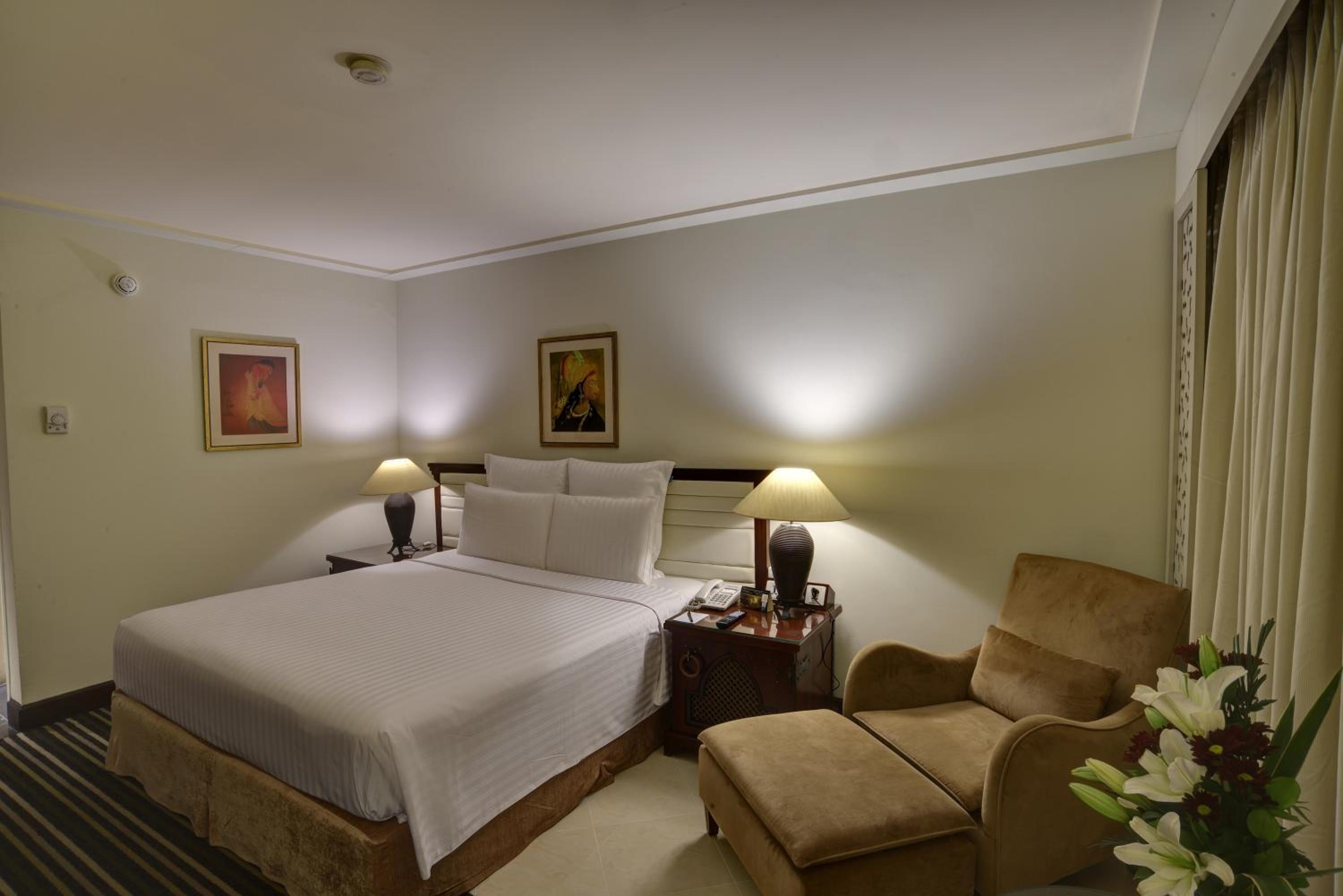 Executive King Room