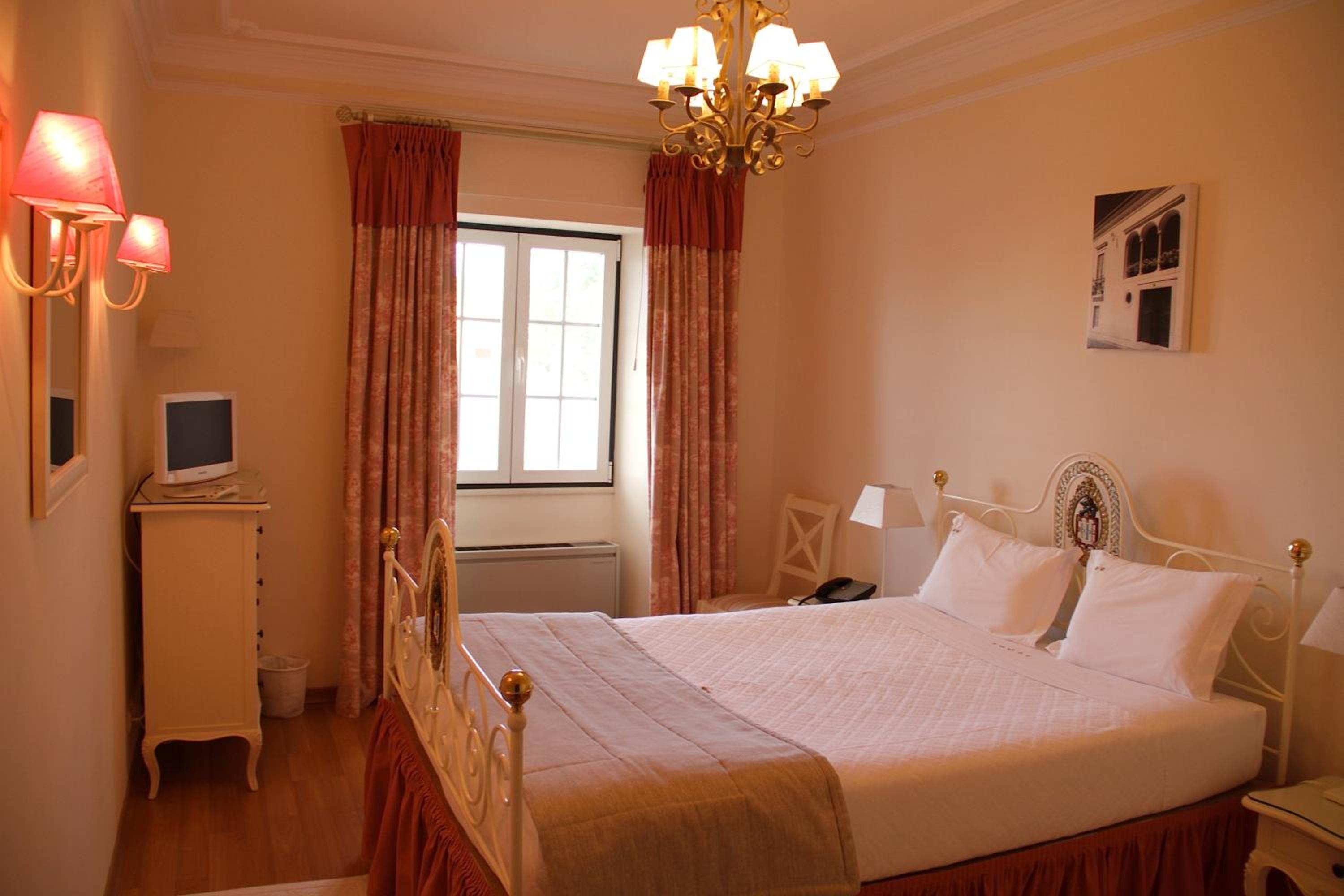 Double Room - Photo 9