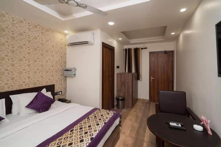 Deluxe Double Room photo 3
